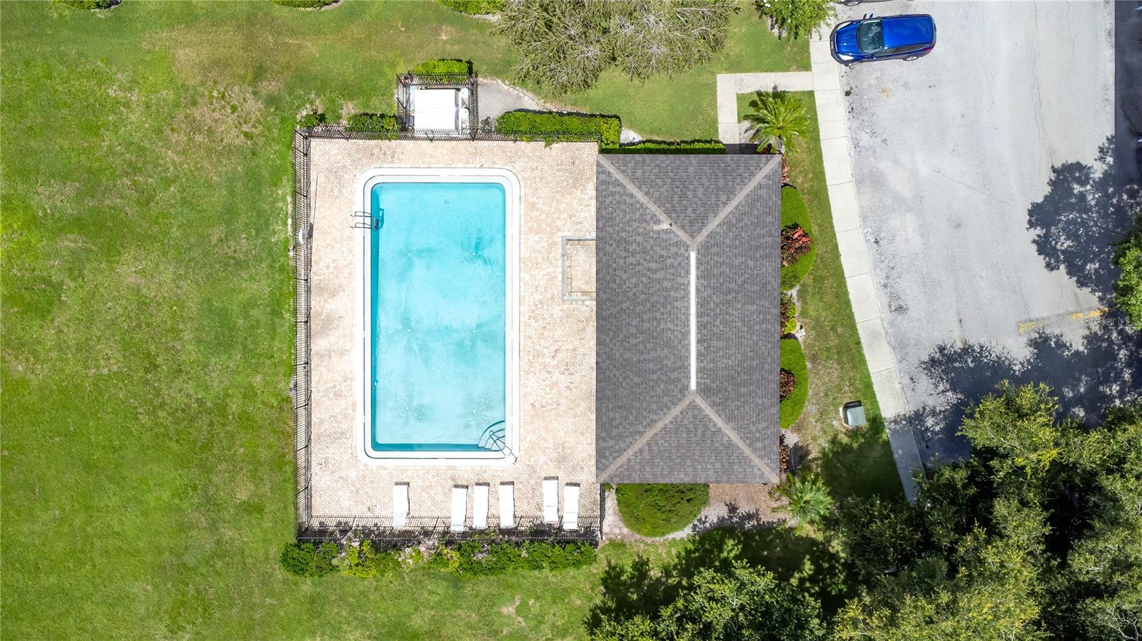 Image 31 of 33 For 7821 Niagara Avenue 2102