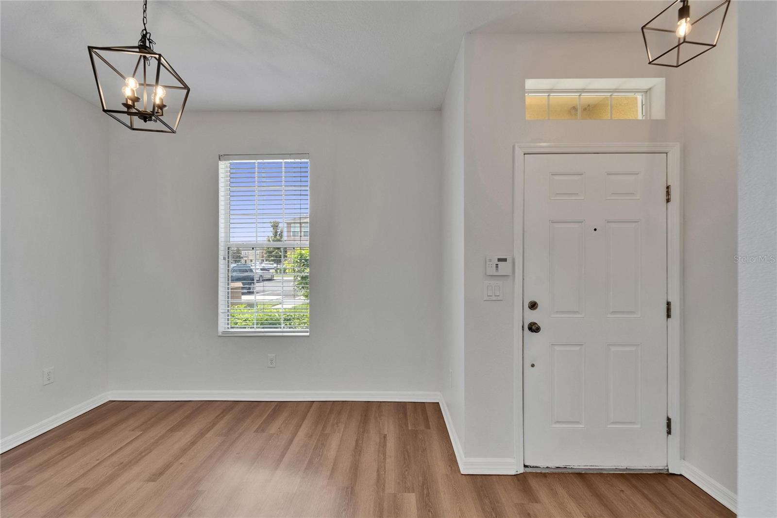 Image 12 of 47 For 8818 Red Beechwood Court