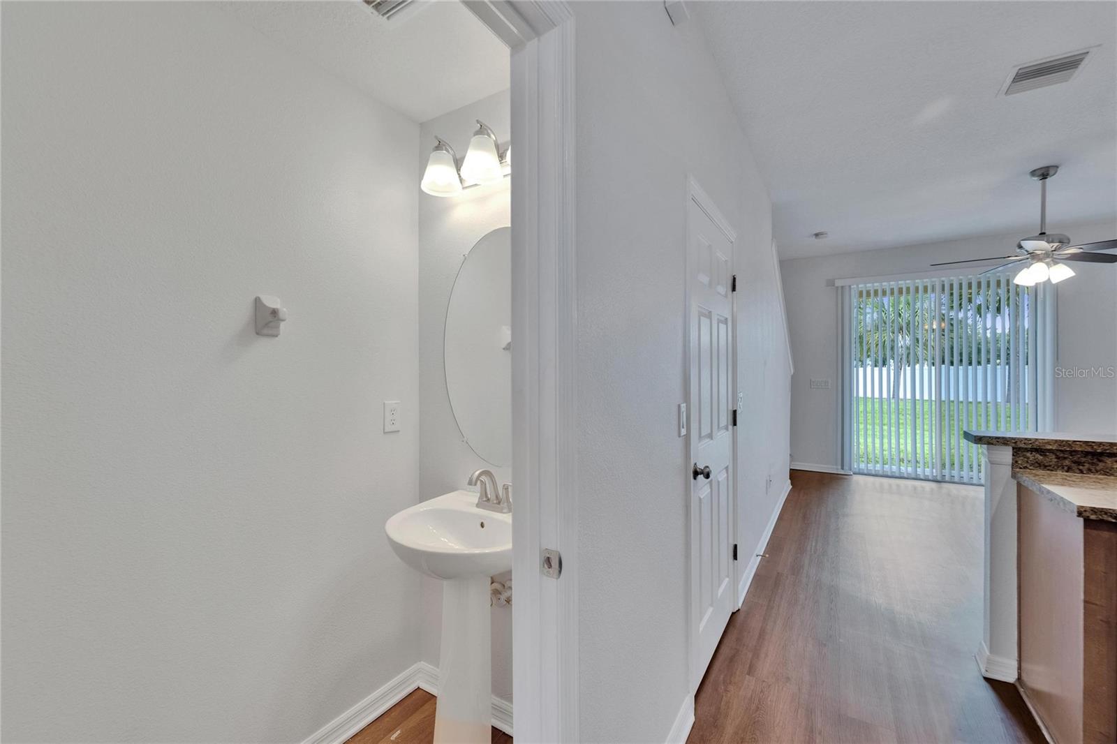 Image 19 of 47 For 8818 Red Beechwood Court