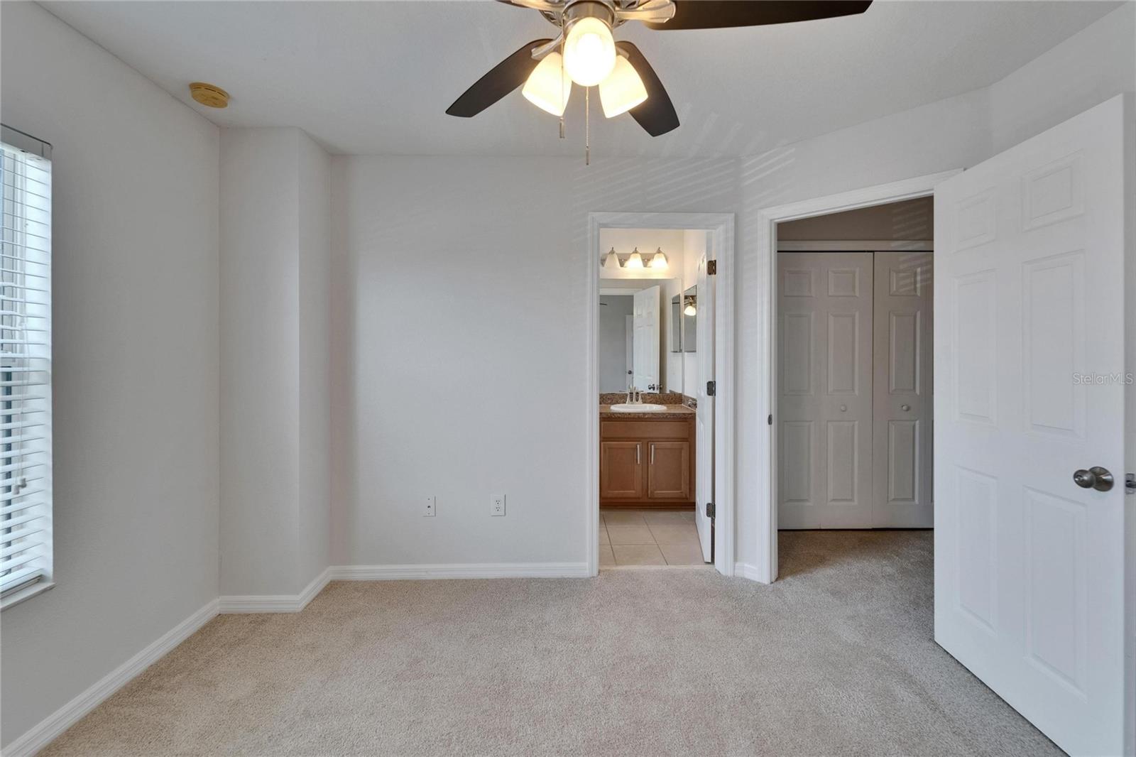 Image 32 of 47 For 8818 Red Beechwood Court