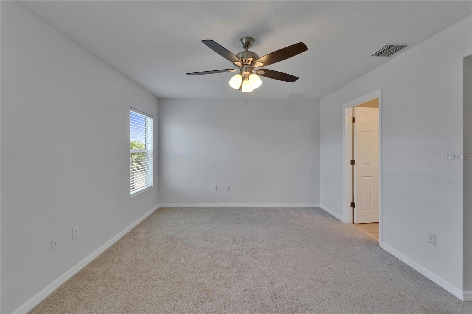 Image 37 of 47 For 8818 Red Beechwood Court