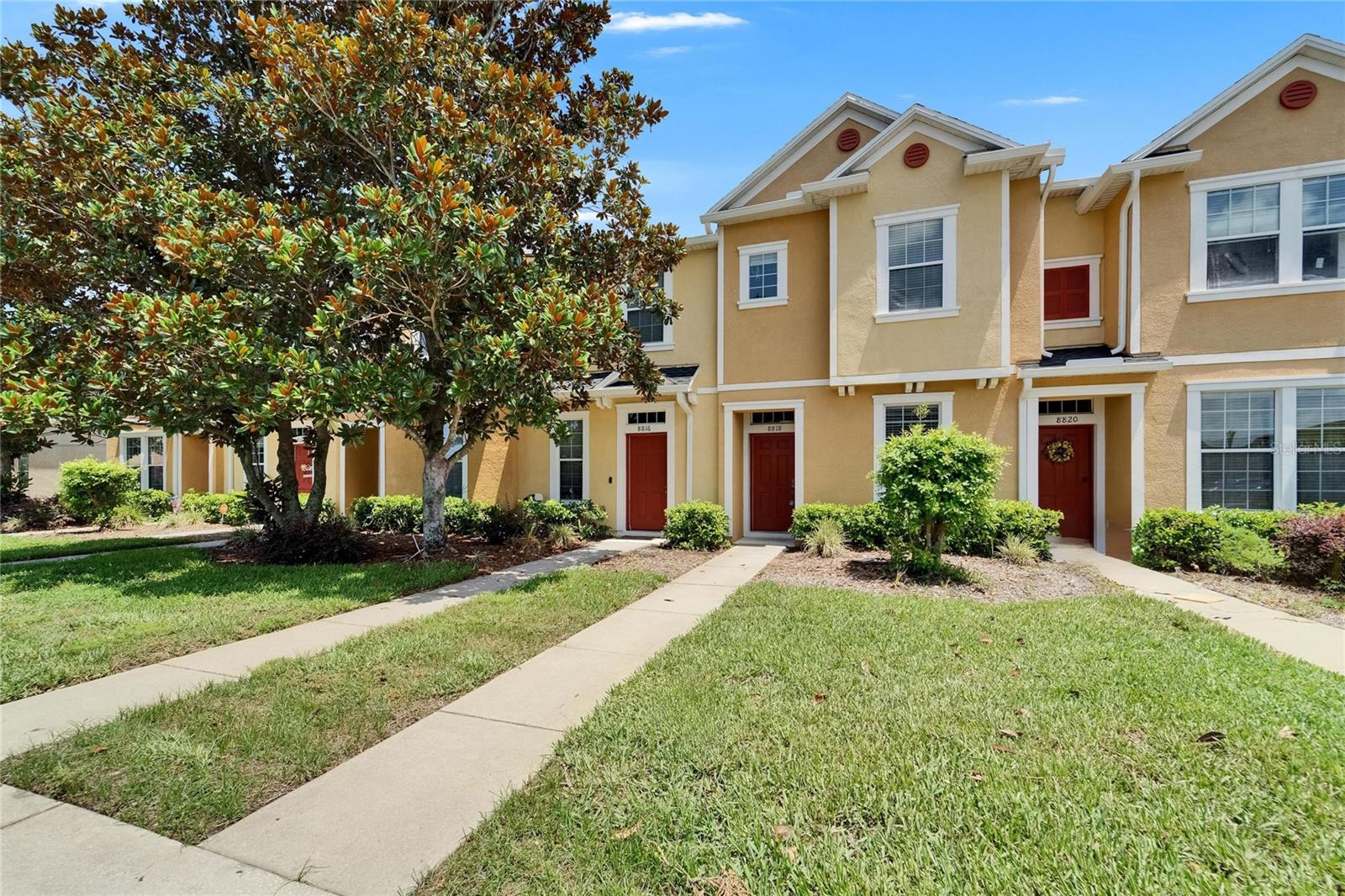Image 4 of 47 For 8818 Red Beechwood Court
