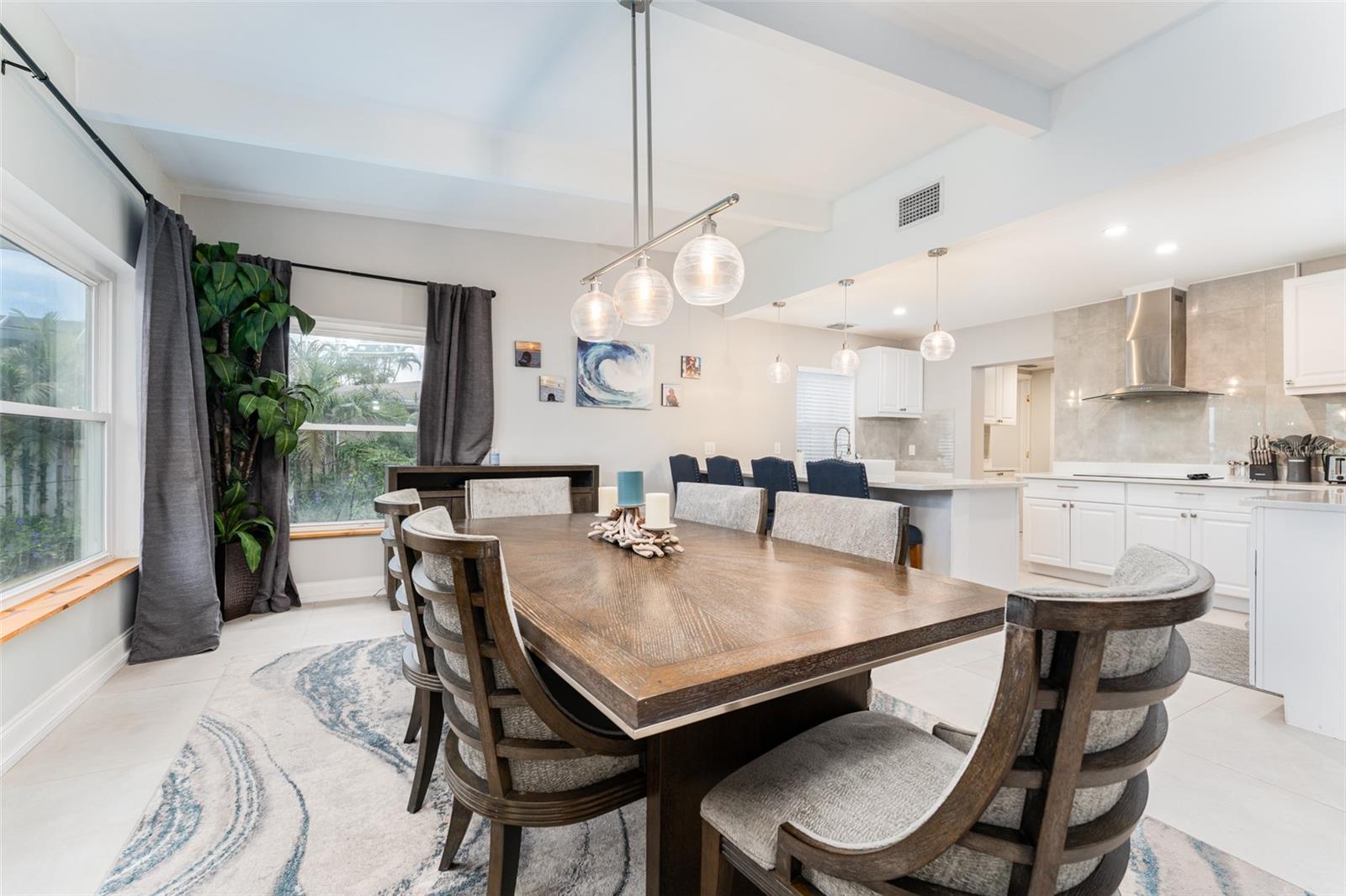 Listing photo id 16 for 120 Crestwood Lane