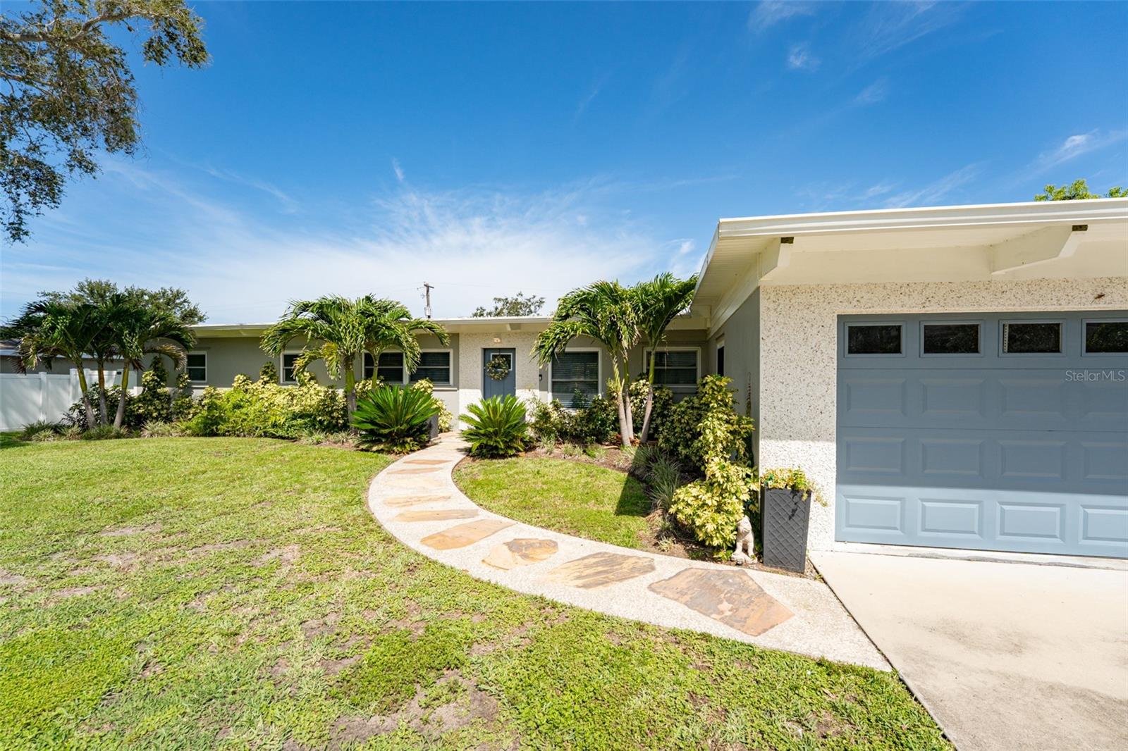 Listing photo id 47 for 120 Crestwood Lane