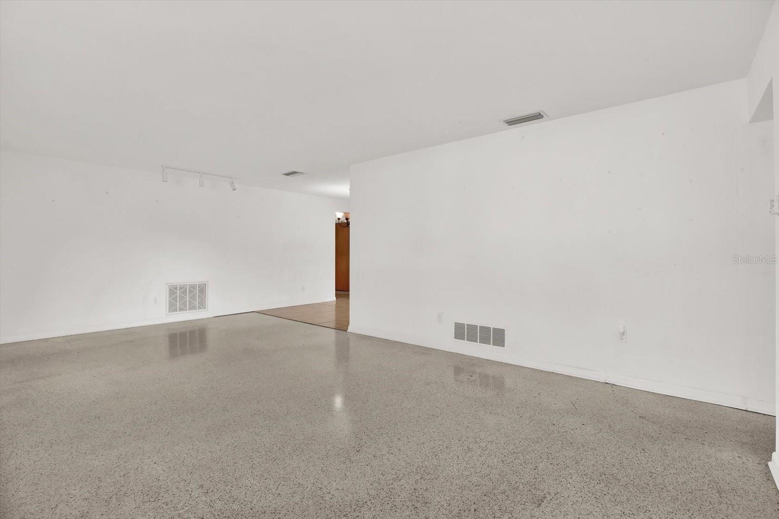 Image 3 of 24 For 13795 Antigua Drive
