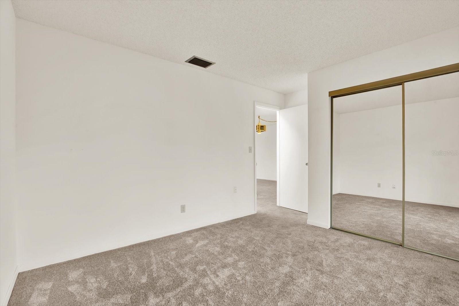 Image 14 of 28 For 1206 10th Circle Se