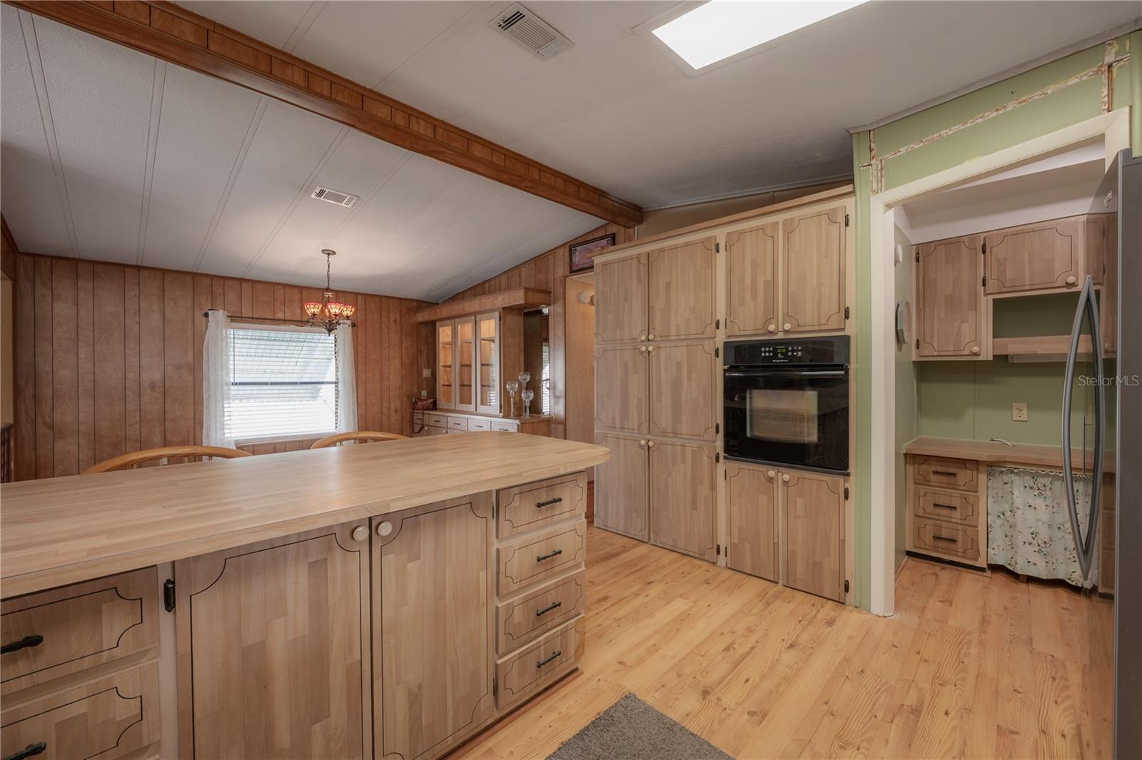 Image 15 of 59 For 8917 Fox Trail