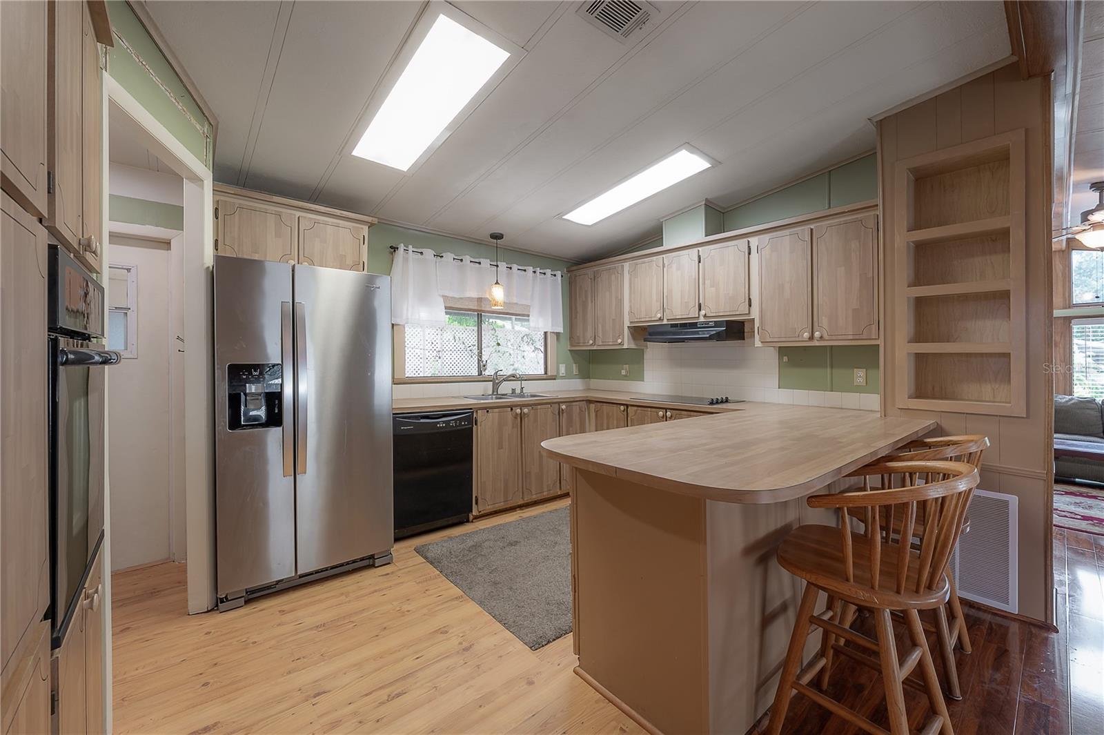Image 19 of 59 For 8917 Fox Trail