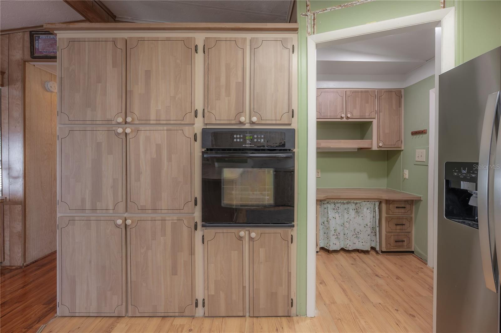 Image 21 of 59 For 8917 Fox Trail