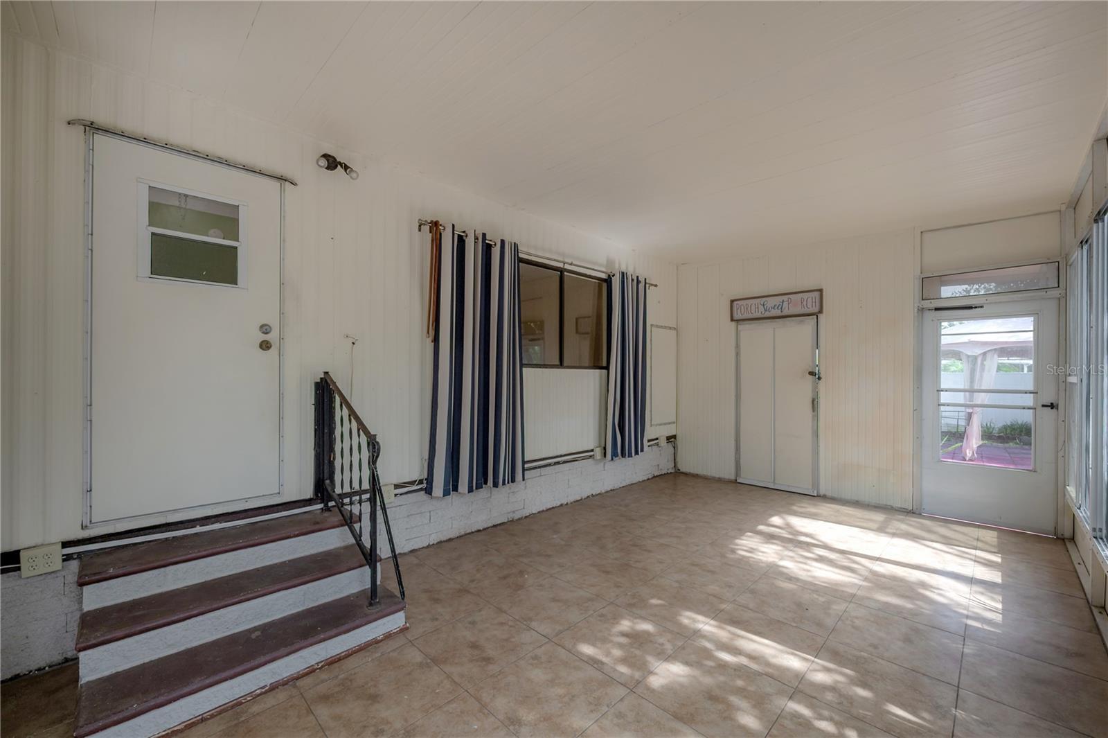 Image 23 of 59 For 8917 Fox Trail
