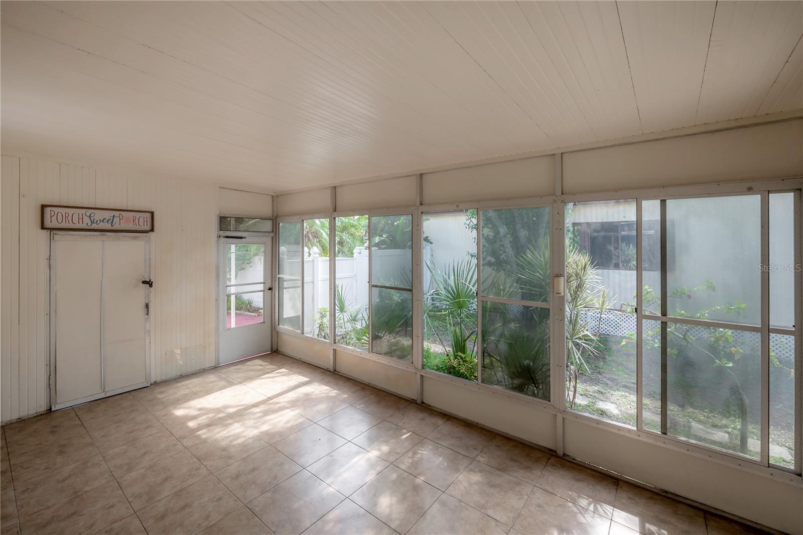 Image 36 of 59 For 8917 Fox Trail