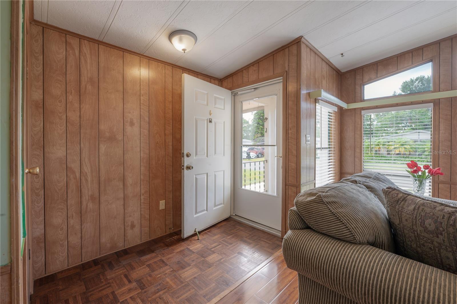 Image 6 of 59 For 8917 Fox Trail