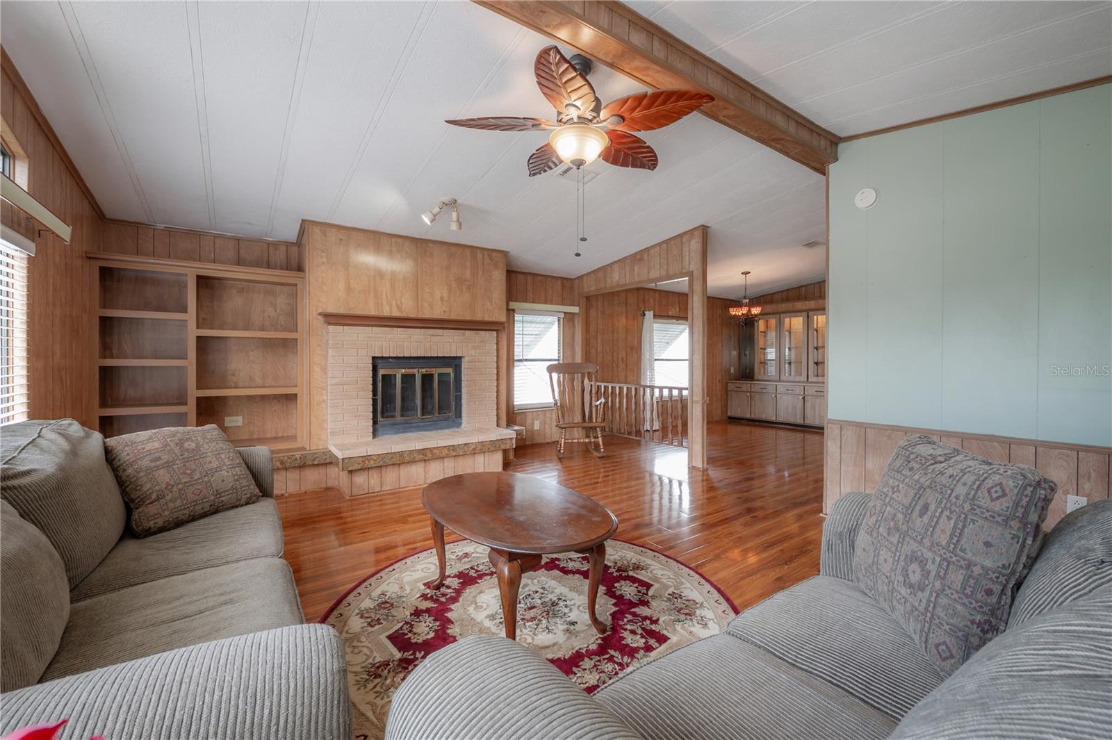 Image 7 of 59 For 8917 Fox Trail