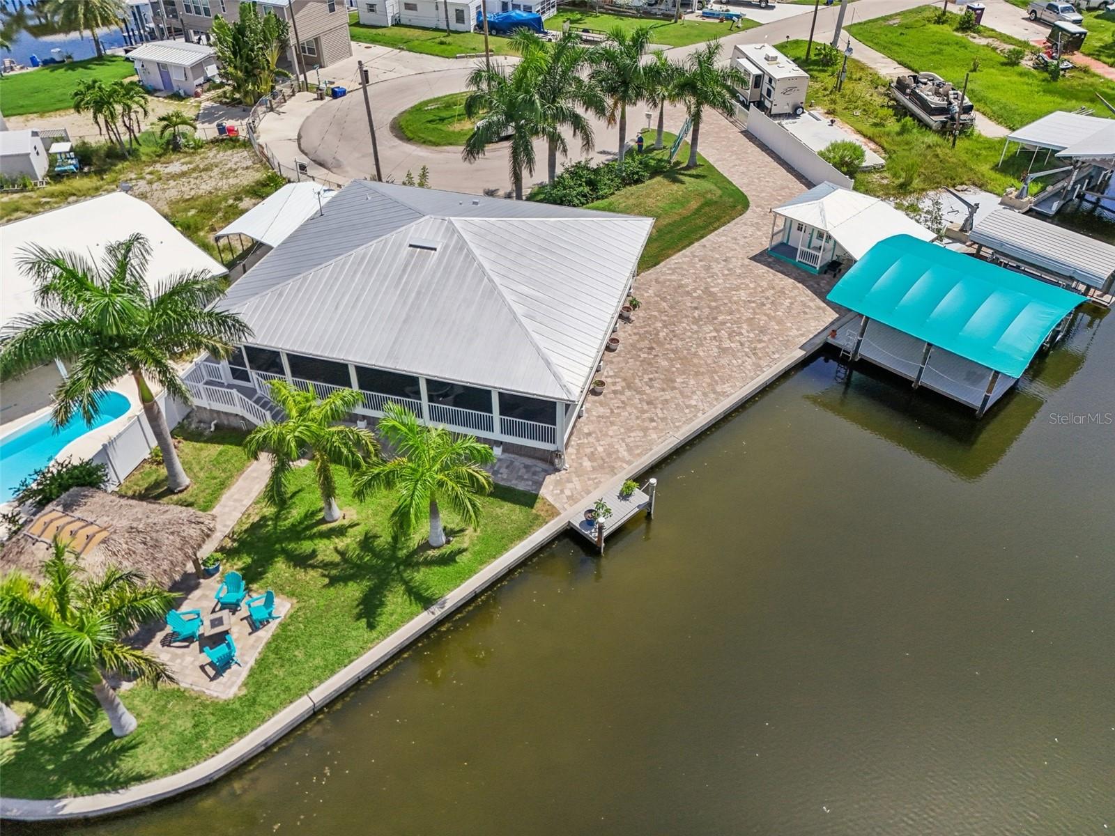 Image 2 of 41 For 3947 Coconut Drive