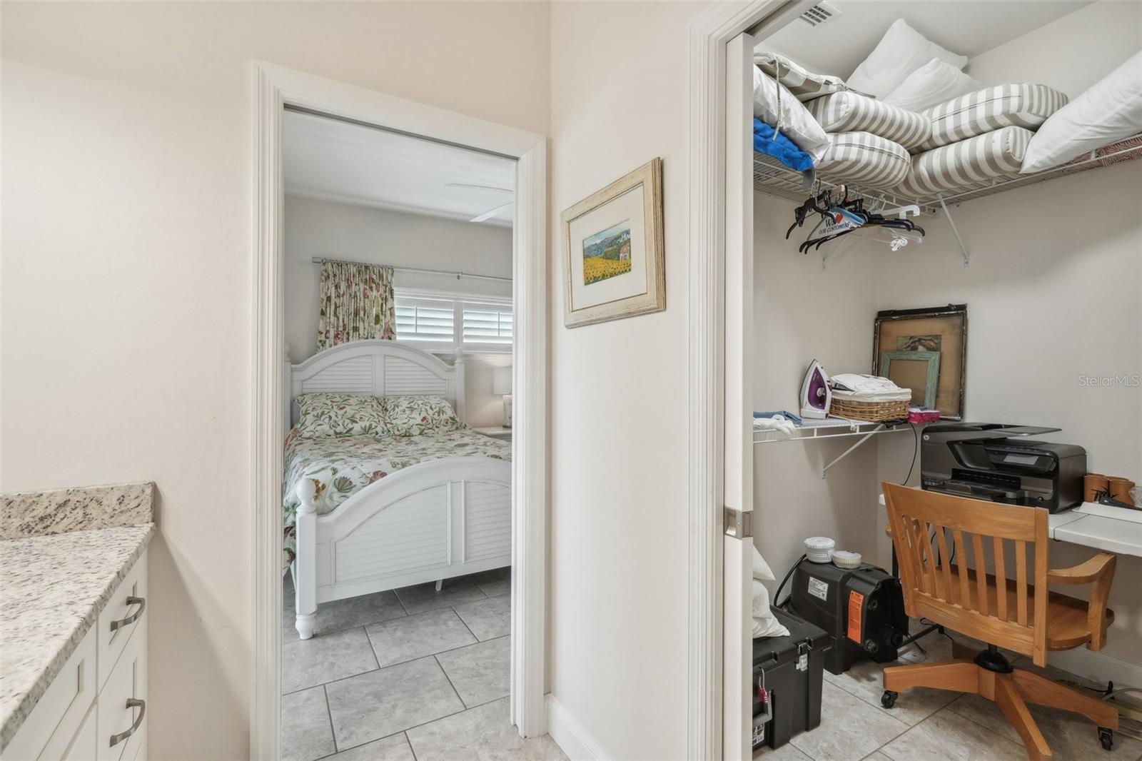 Image 21 of 41 For 3947 Coconut Drive