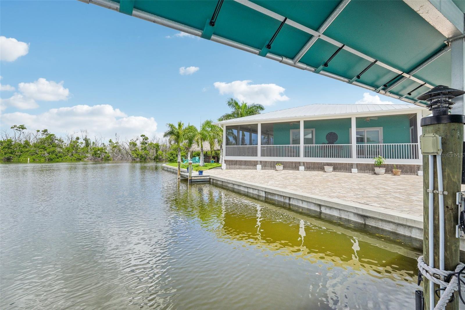 Image 32 of 41 For 3947 Coconut Drive