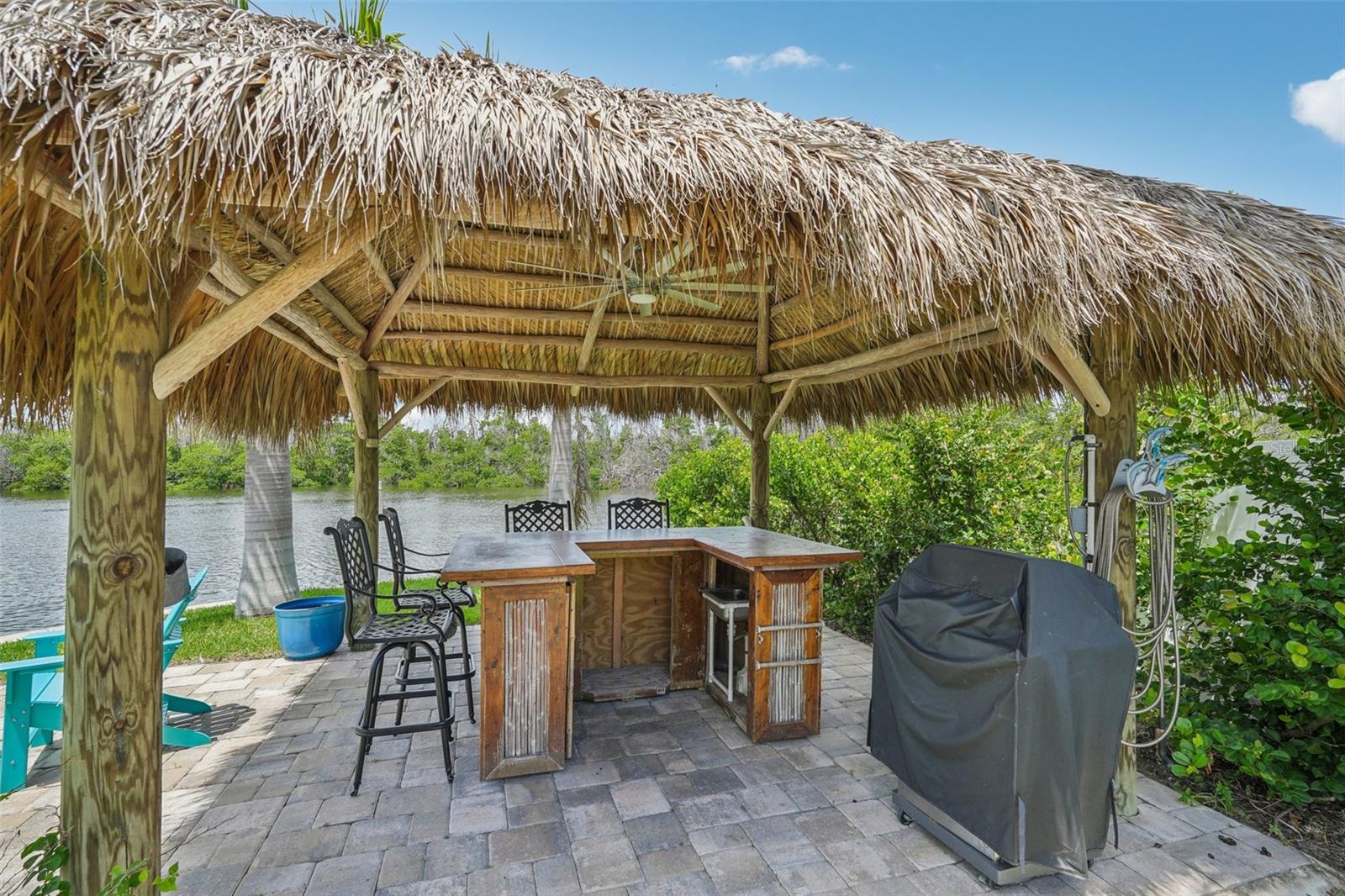 Image 33 of 41 For 3947 Coconut Drive