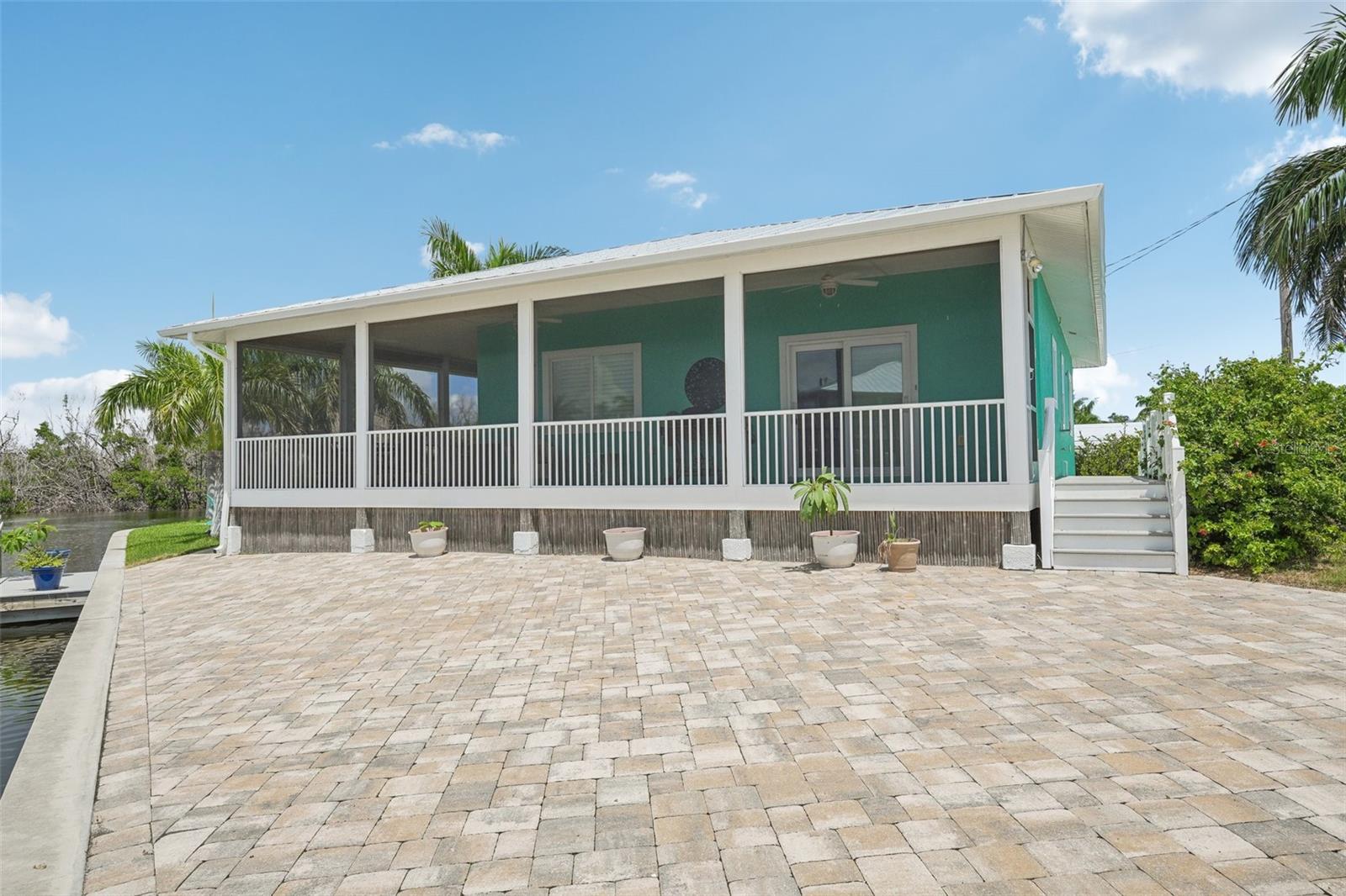 Image 38 of 41 For 3947 Coconut Drive