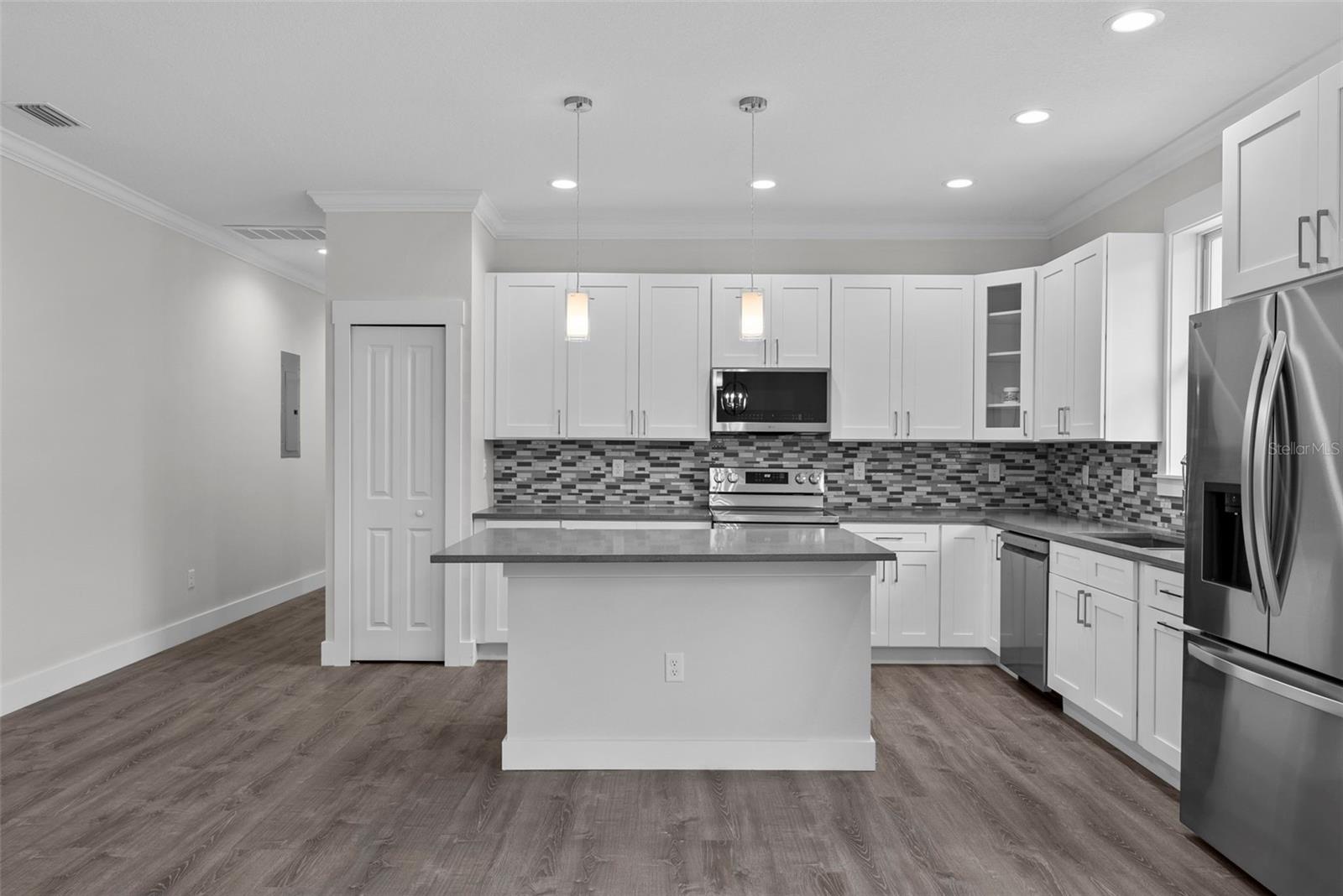 Image 13 of 38 For 5707 20th Street