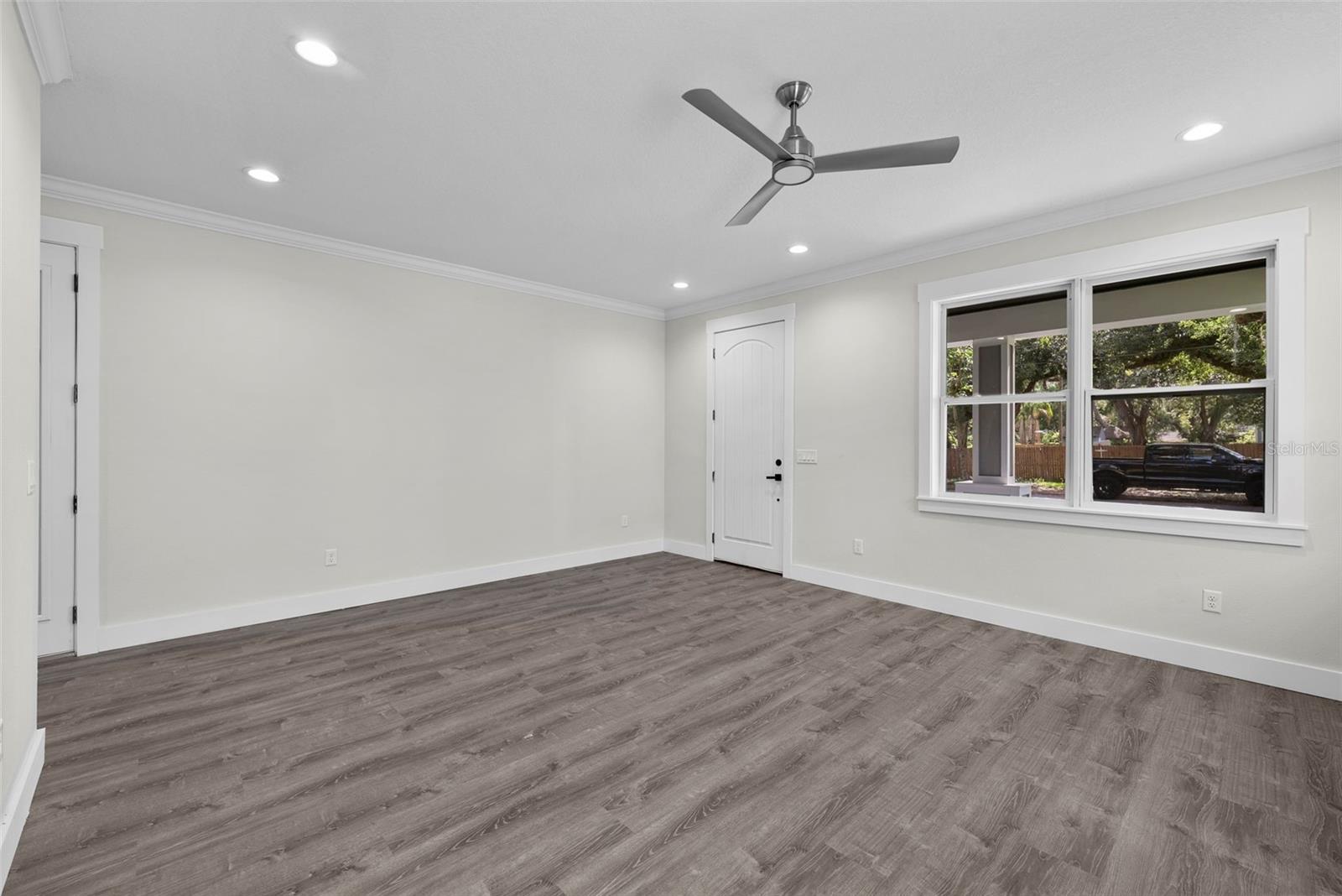 Image 8 of 38 For 5707 20th Street