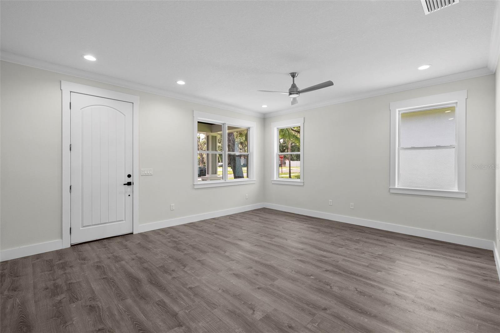 Image 9 of 38 For 5707 20th Street