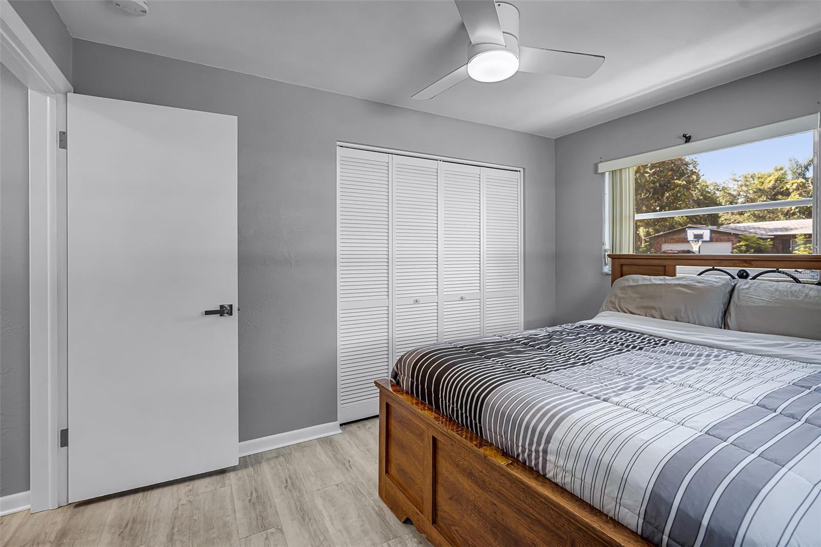 Image 14 of 28 For 2481 12th Avenue Sw