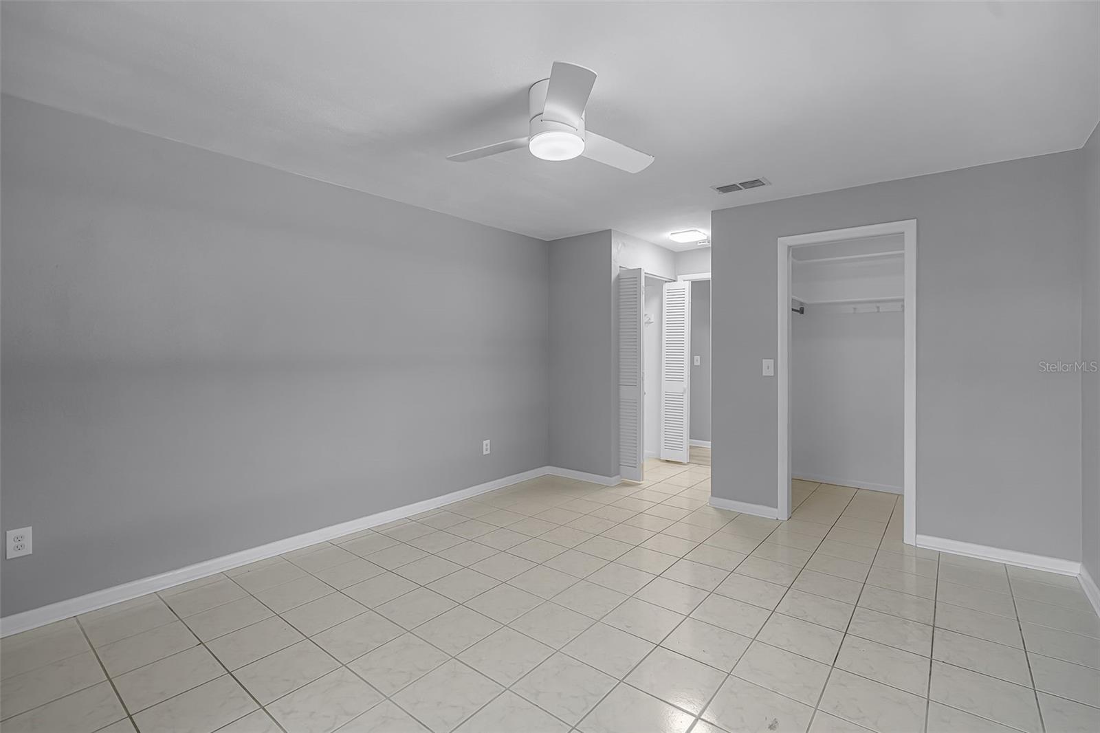 Image 18 of 28 For 2481 12th Avenue Sw