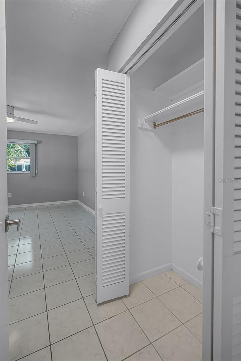 Image 19 of 28 For 2481 12th Avenue Sw
