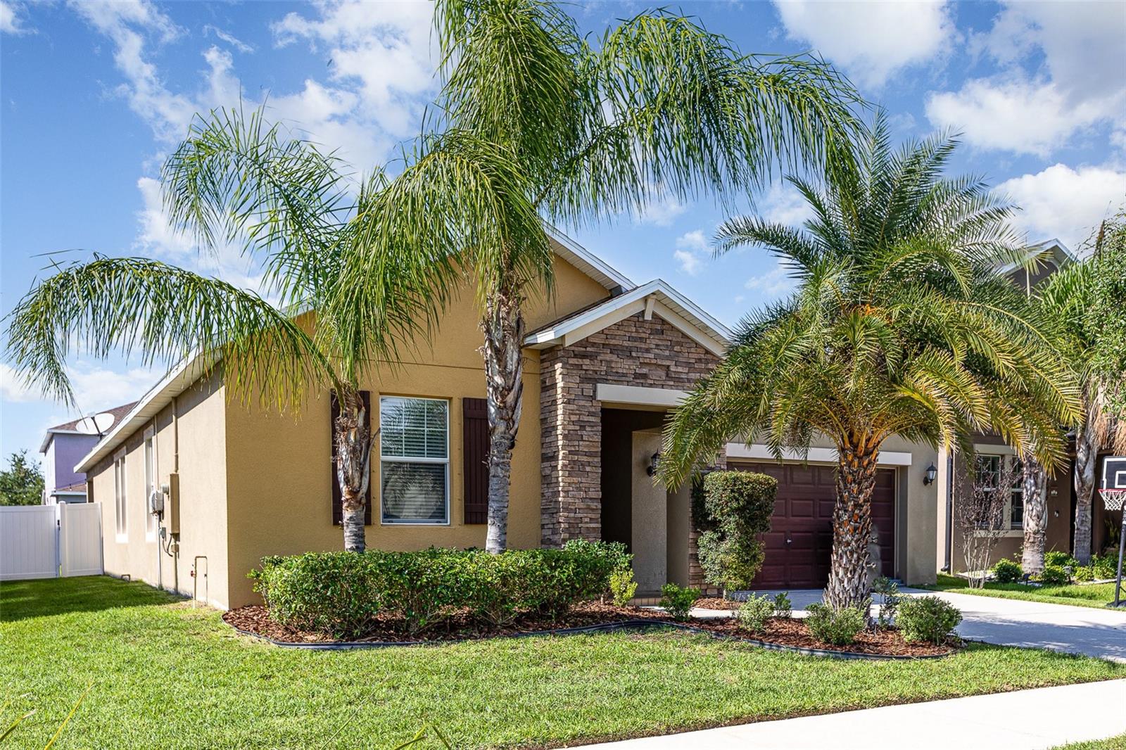 Image 3 of 21 For 11711 Winterset Cove Drive