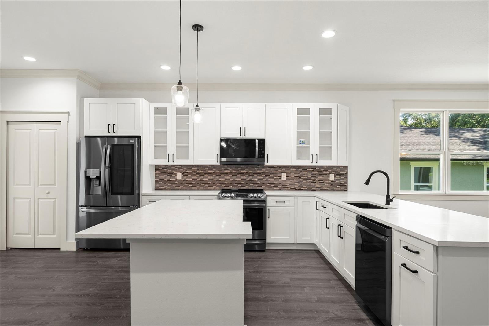 Image 17 of 40 For 5709 20th Street
