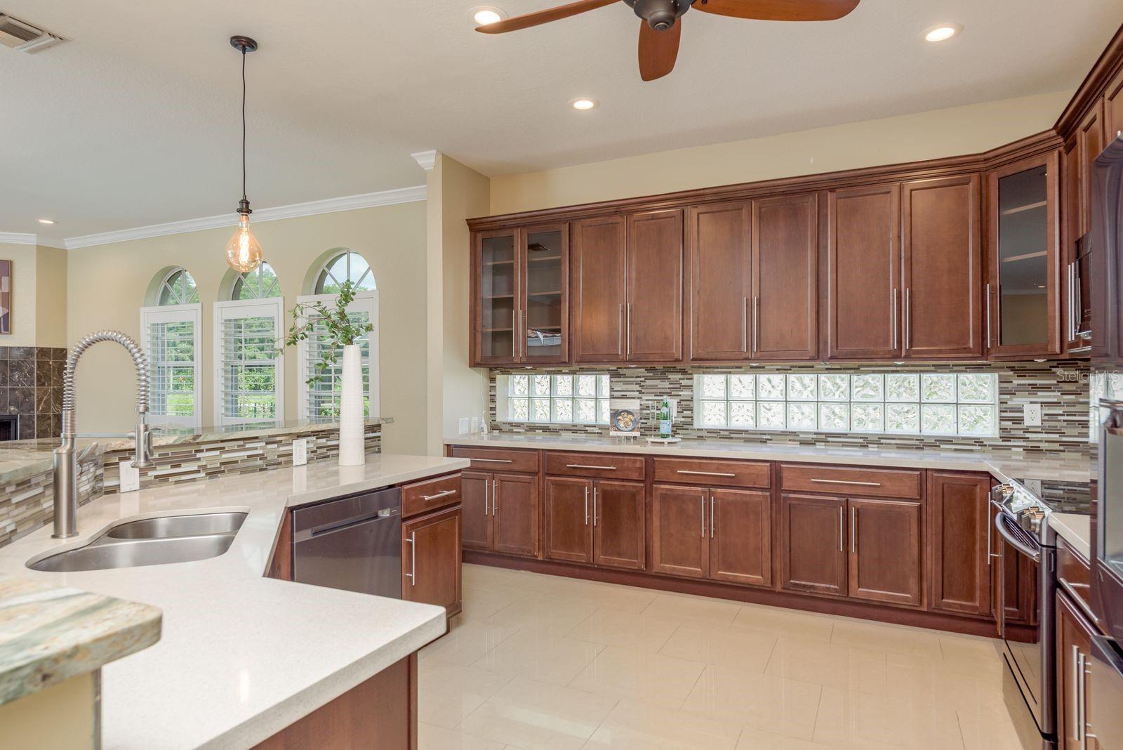 Image 14 of 53 For 3337 Crescent Oaks Boulevard