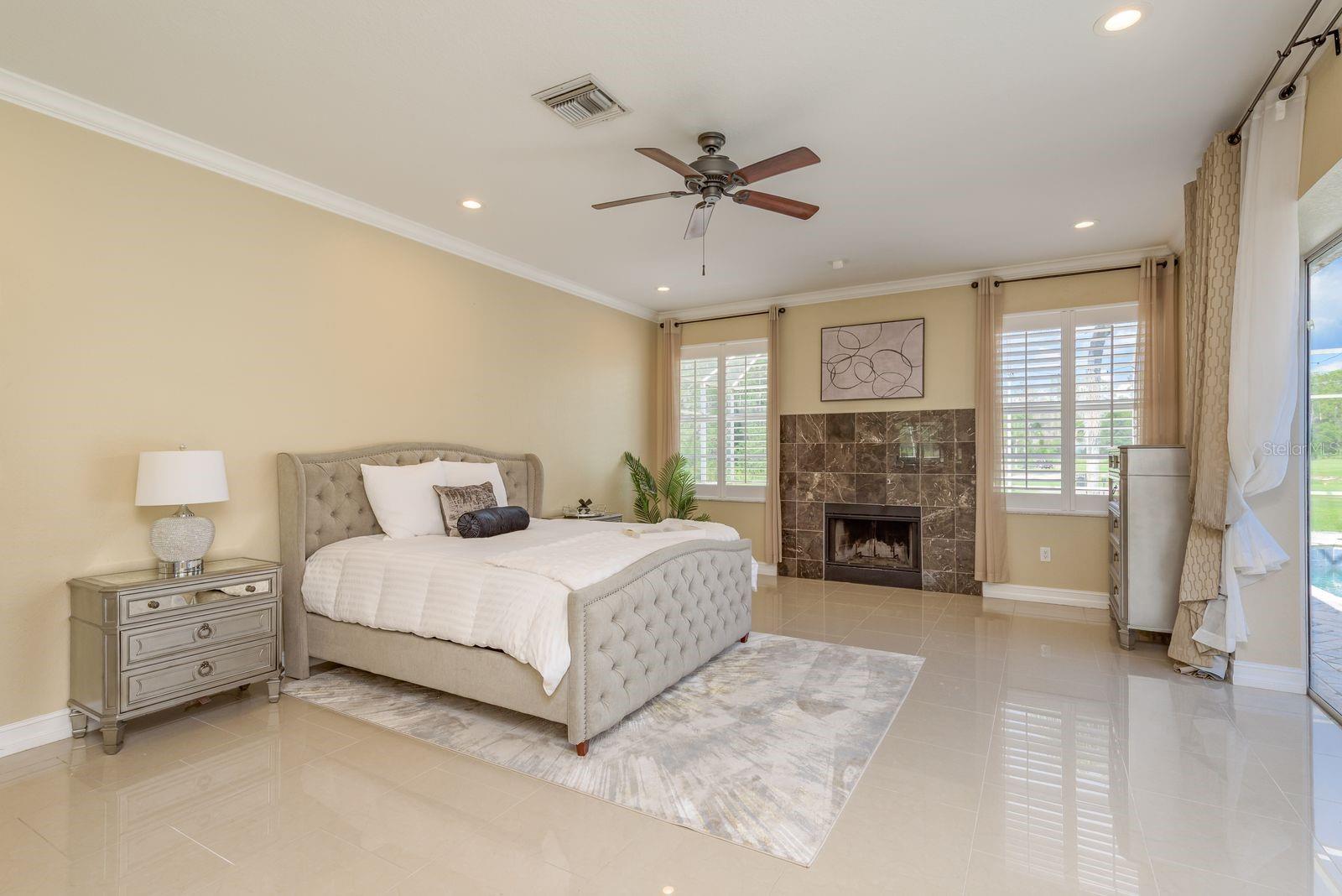 Image 17 of 53 For 3337 Crescent Oaks Boulevard