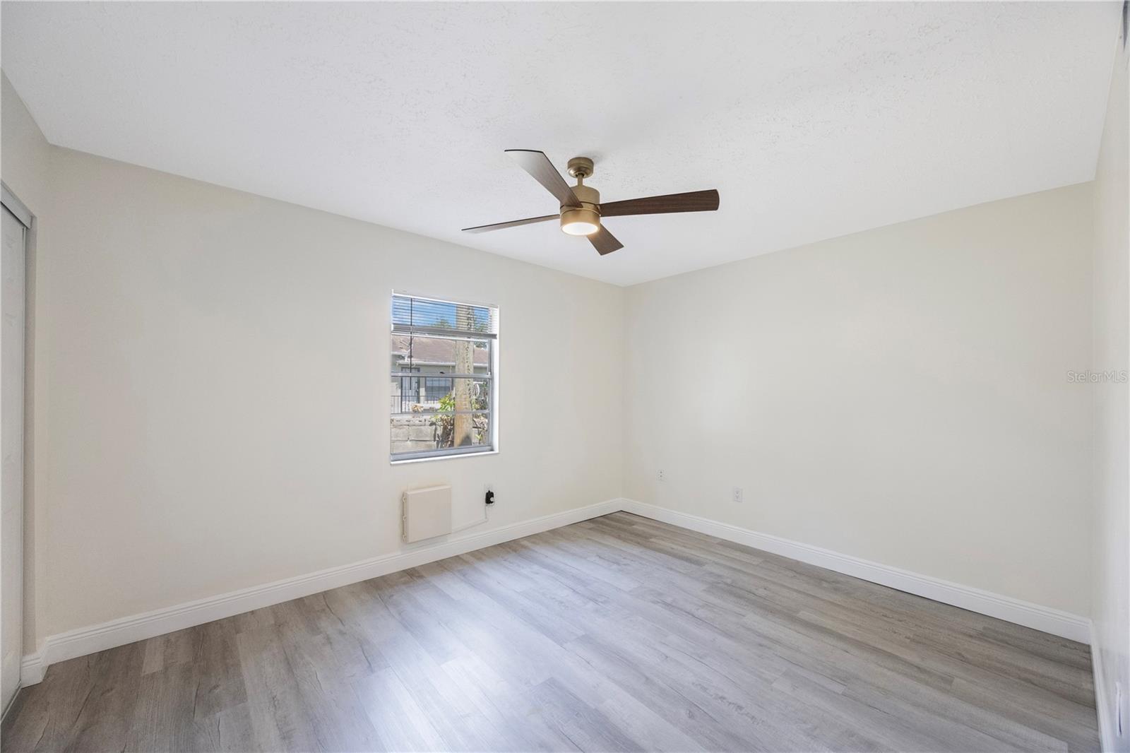 Image 12 of 17 For 3111 W Horatio St