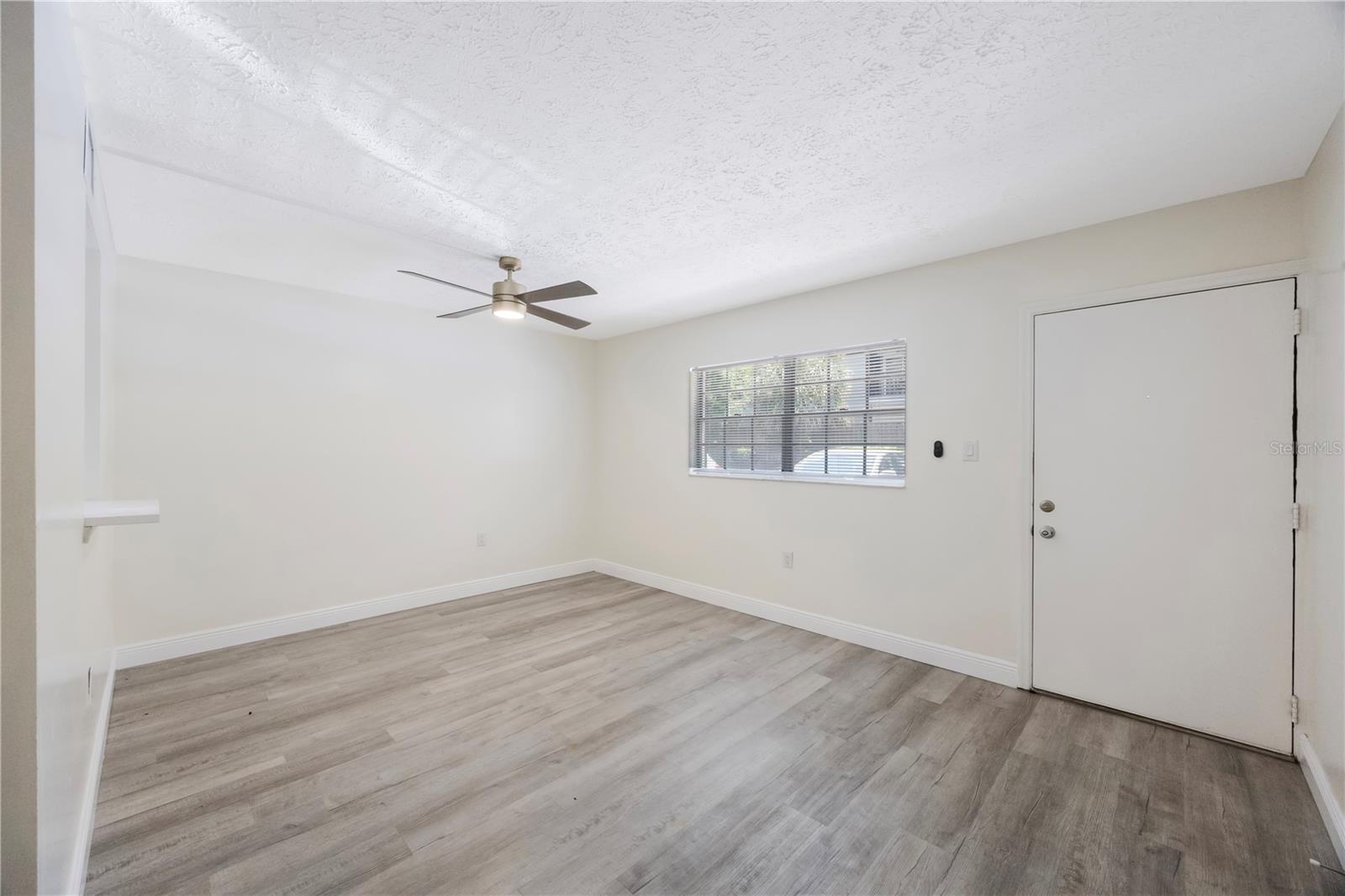 Image 2 of 17 For 3111 W Horatio St