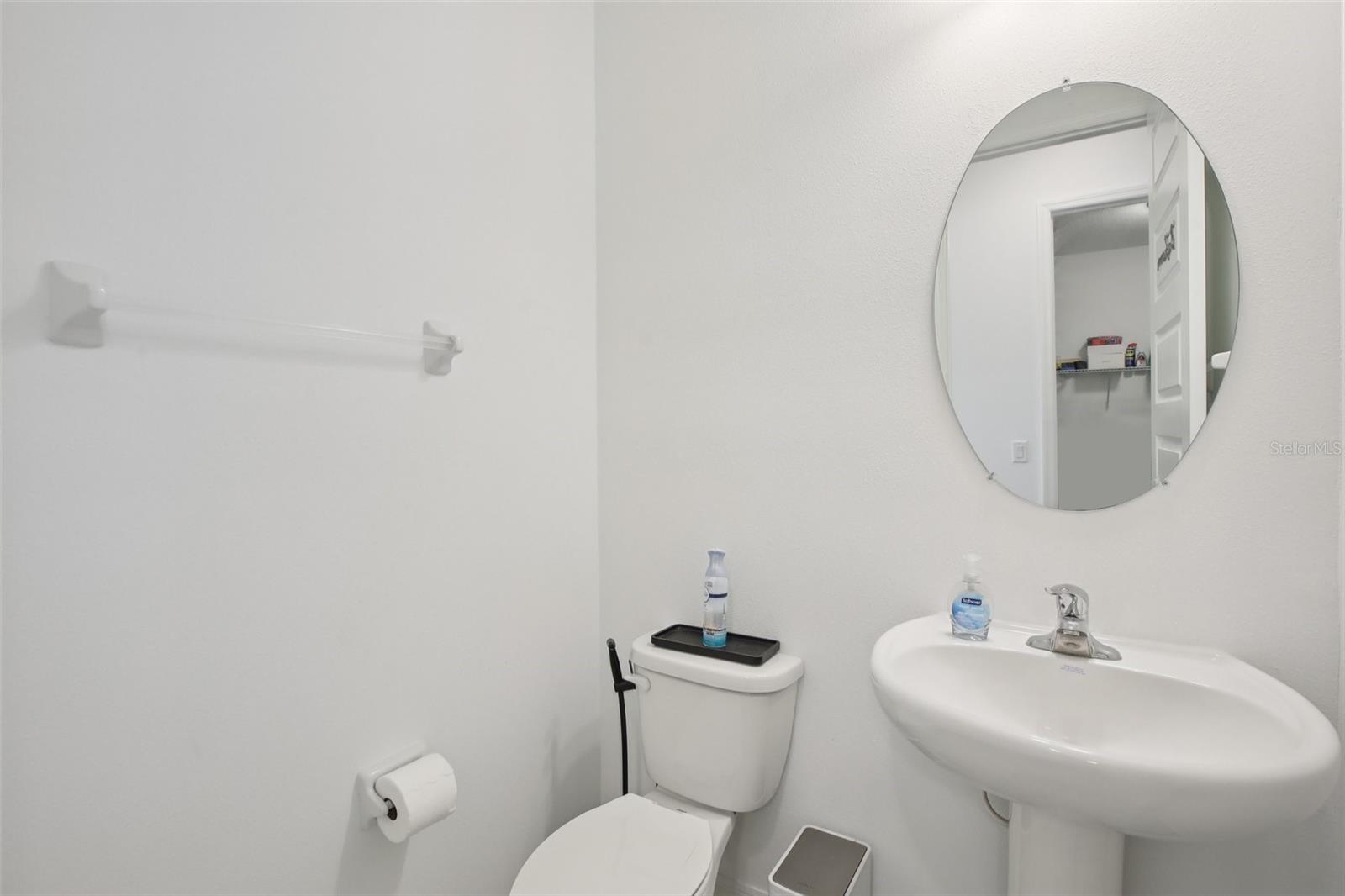 Image 18 of 44 For 9508 Pyrenees Place