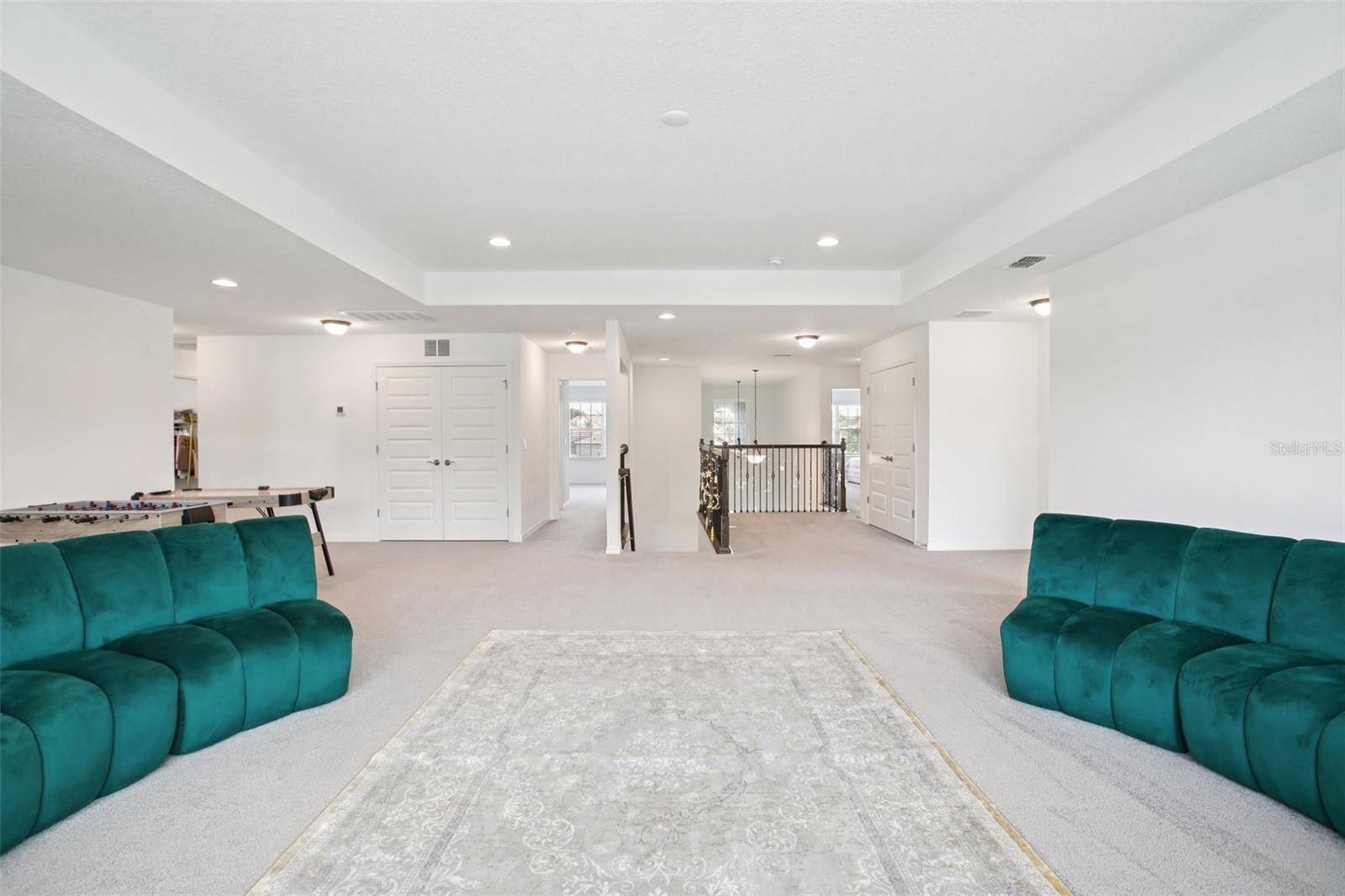 Image 21 of 44 For 9508 Pyrenees Place