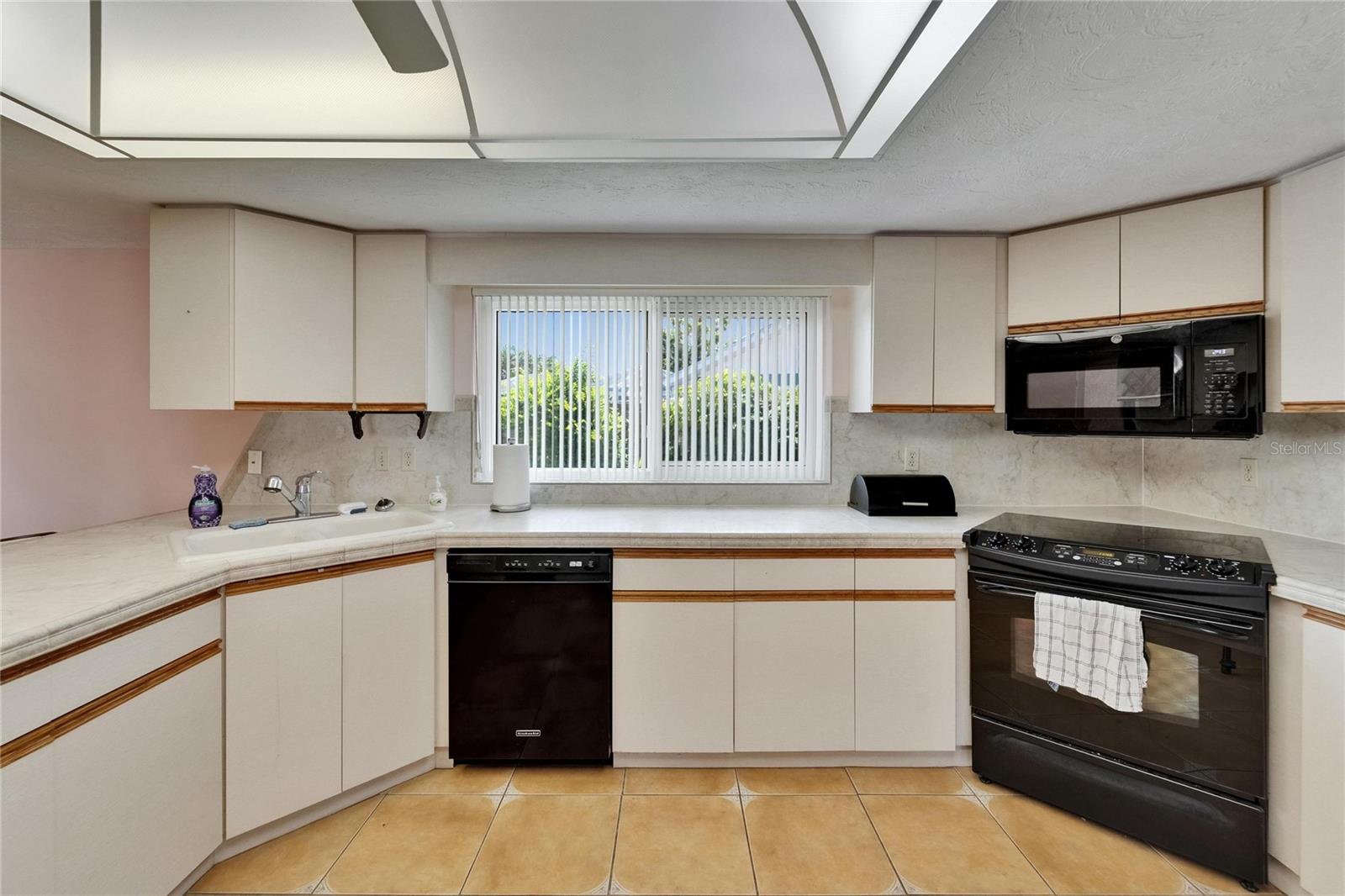 Image 17 of 70 For 1414 75th Street Nw