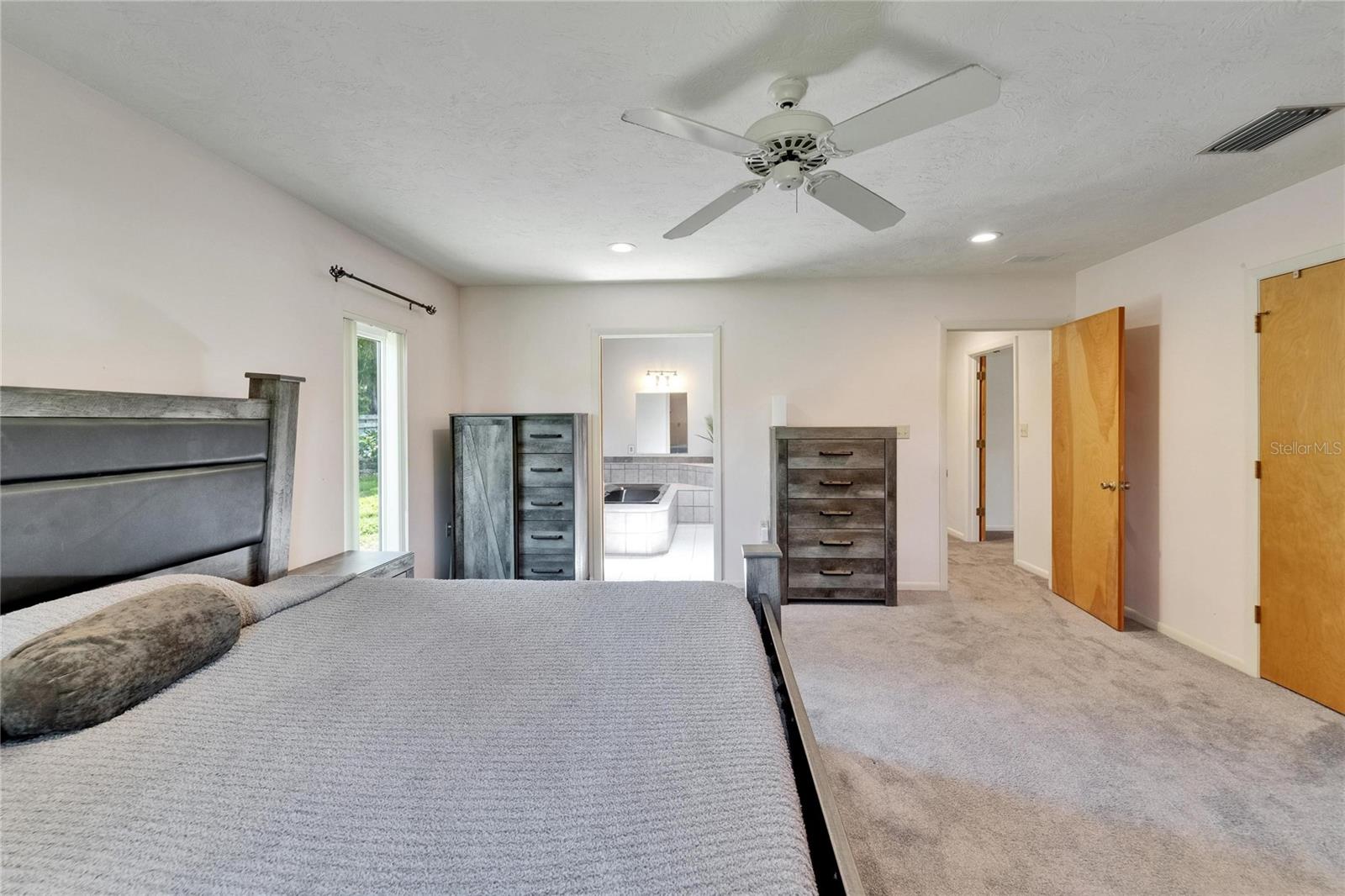 Image 44 of 70 For 1414 75th Street Nw