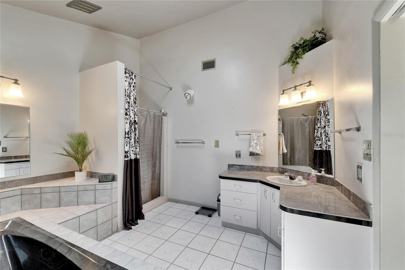 Image 46 of 70 For 1414 75th Street Nw