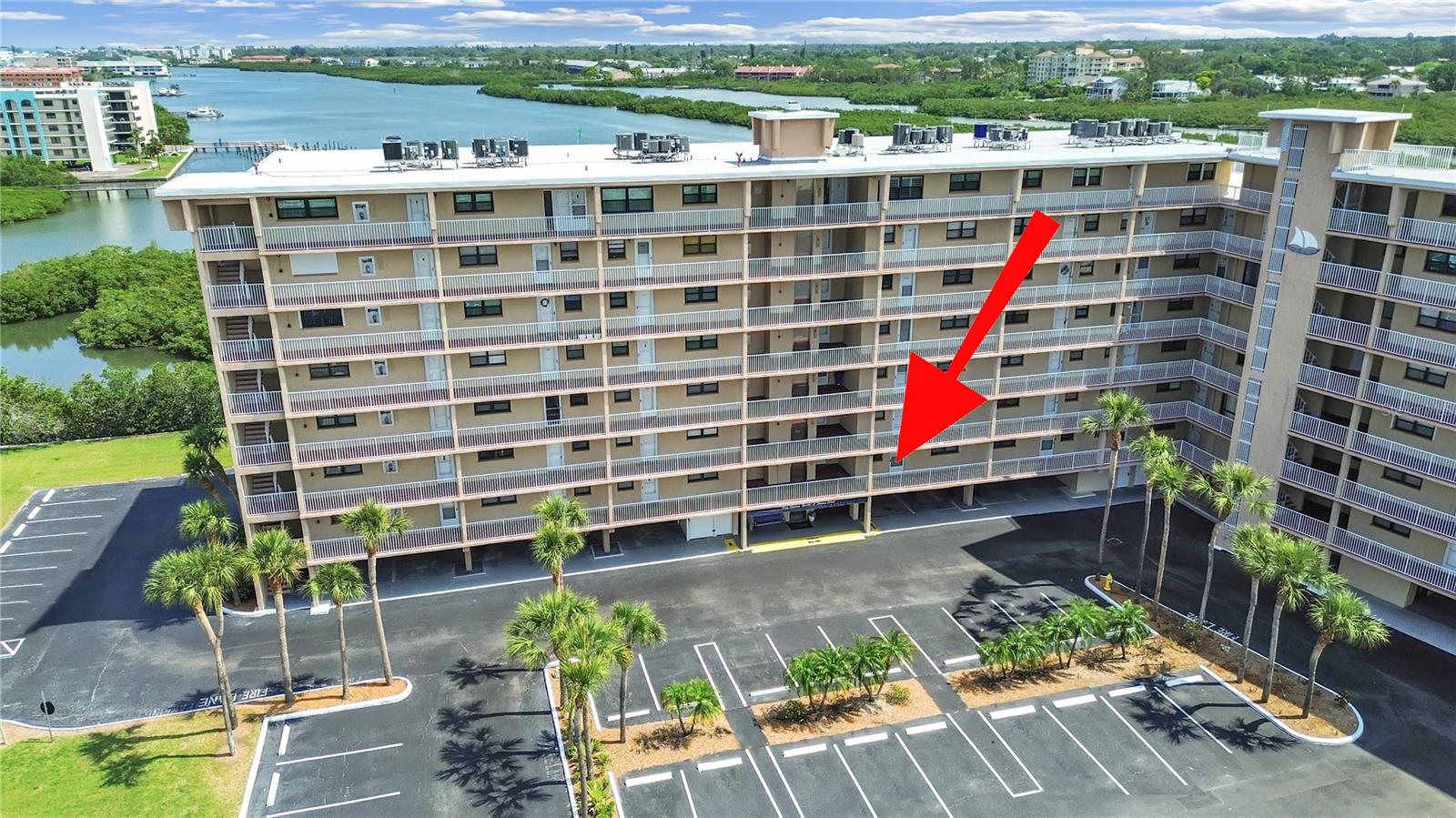 Image 2 of 48 For 19451 Gulf Boulevard 205
