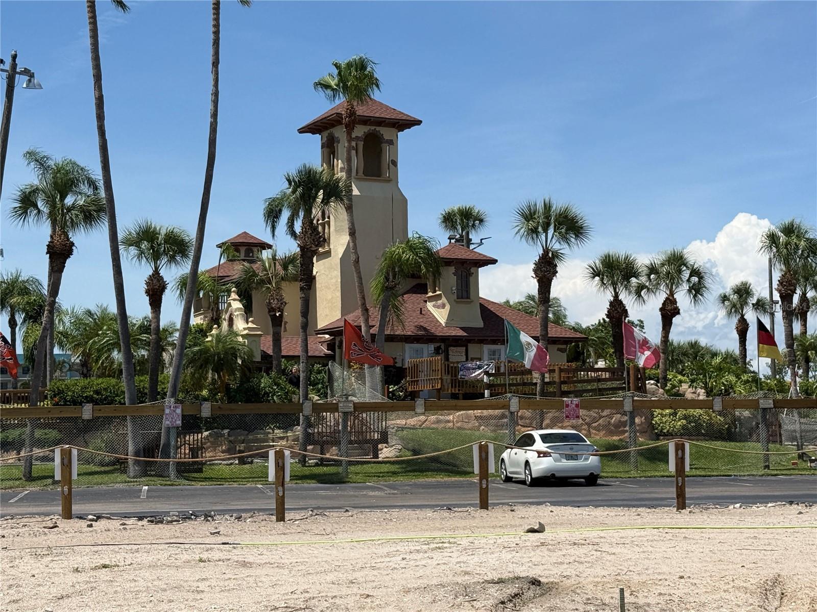 Image 43 of 48 For 19451 Gulf Boulevard 205