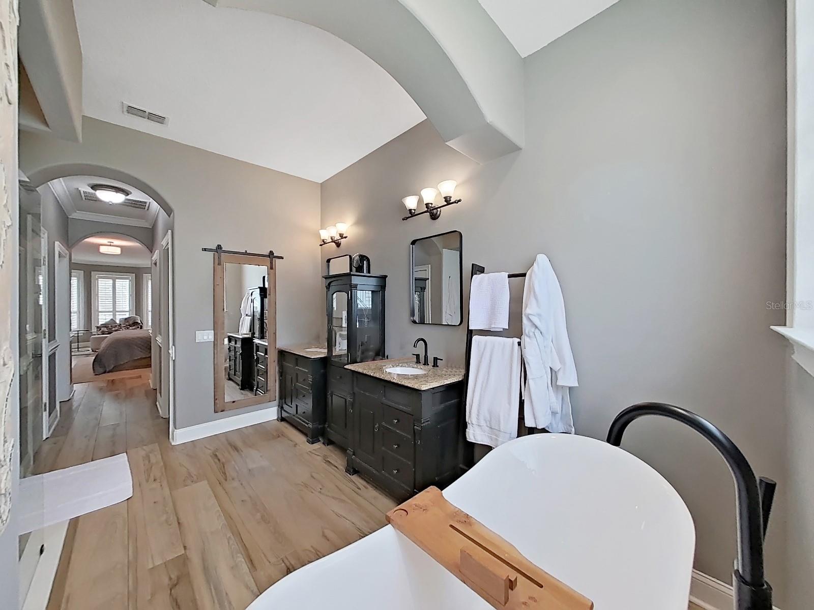 Image 17 of 53 For 15024 Eaglepark Place