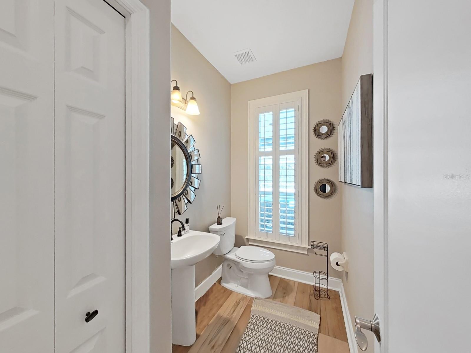 Image 20 of 53 For 15024 Eaglepark Place