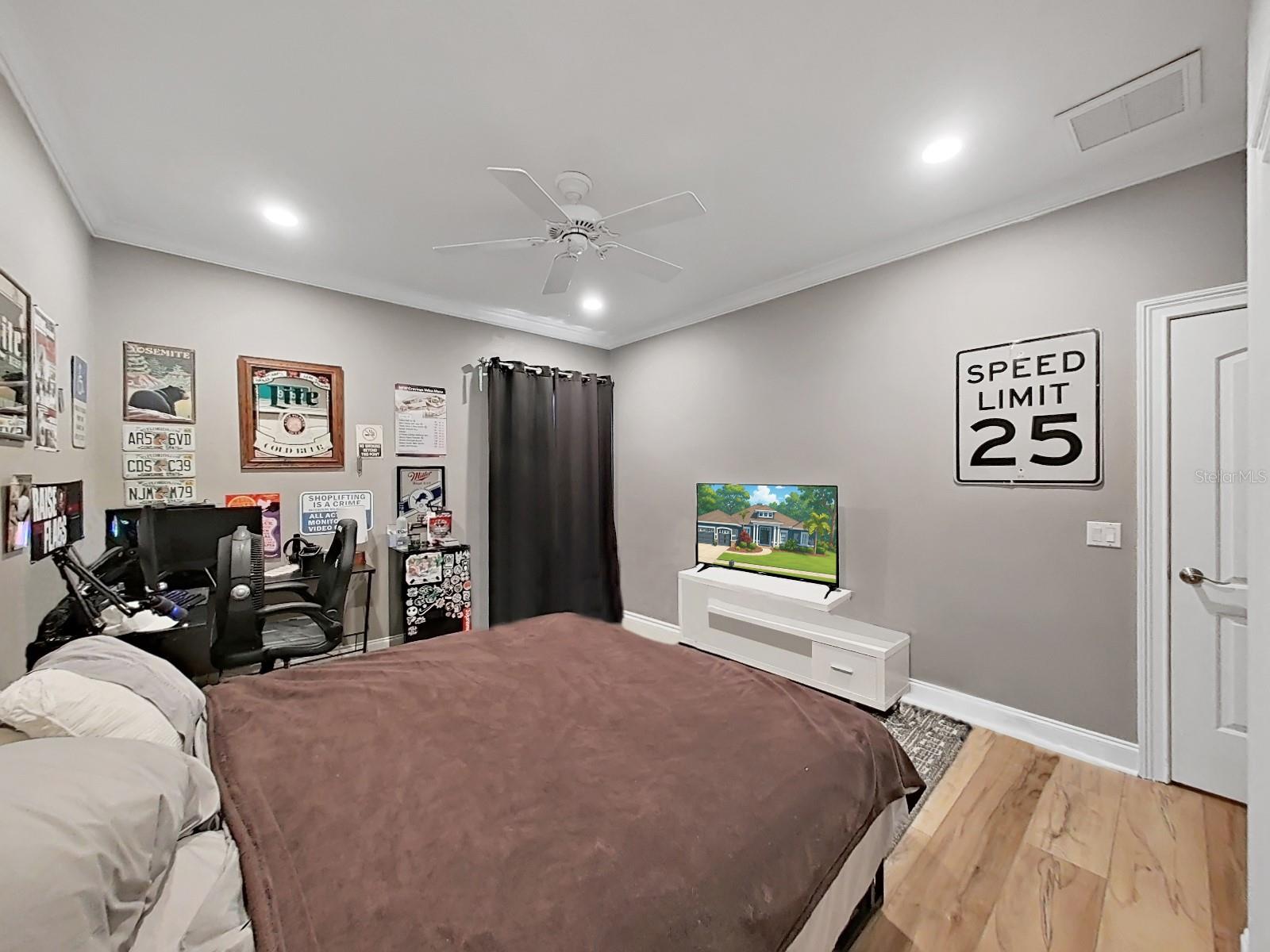 Image 25 of 53 For 15024 Eaglepark Place