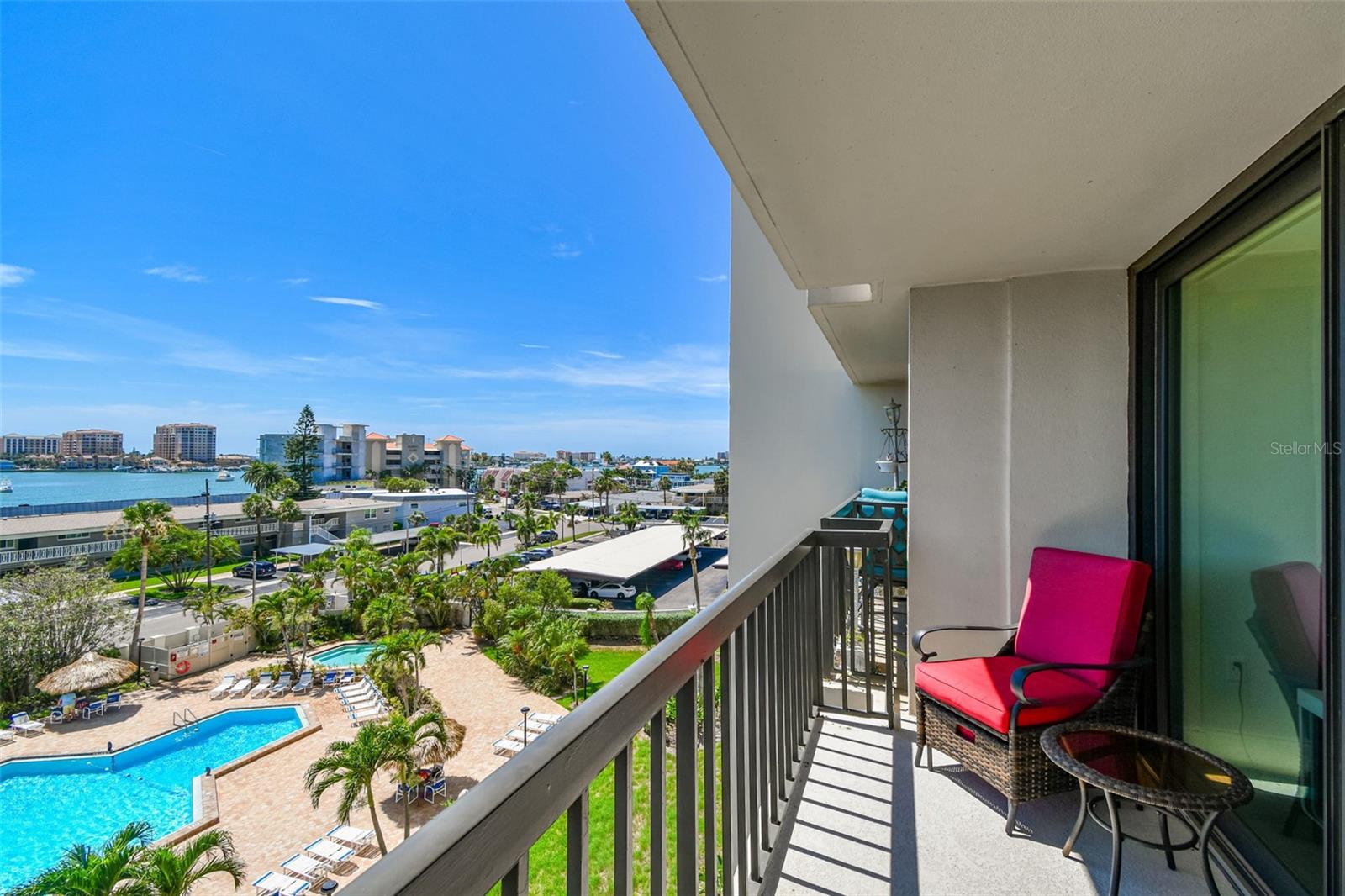 Image 44 of 91 For 400 Island Way 502