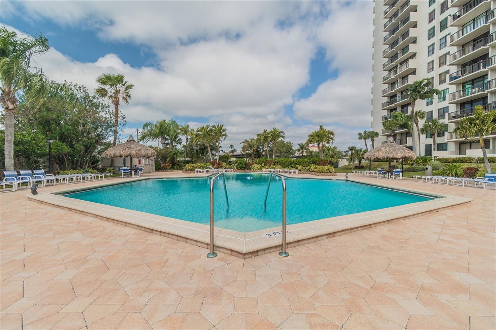 Image 66 of 91 For 400 Island Way 502