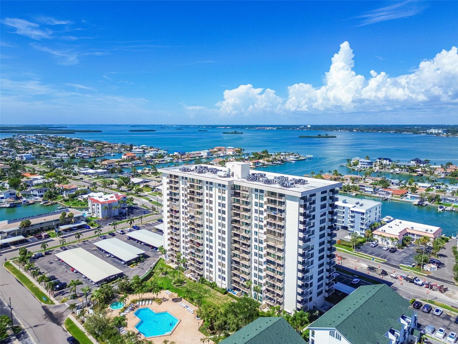 Image 77 of 91 For 400 Island Way 502