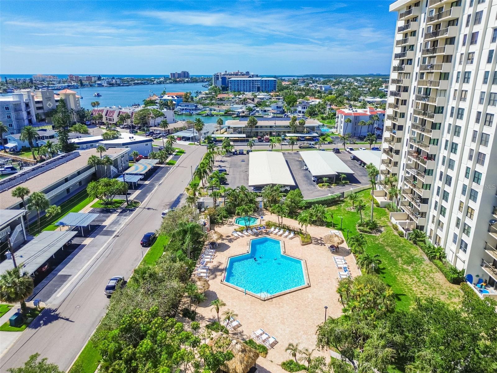 Image 85 of 91 For 400 Island Way 502