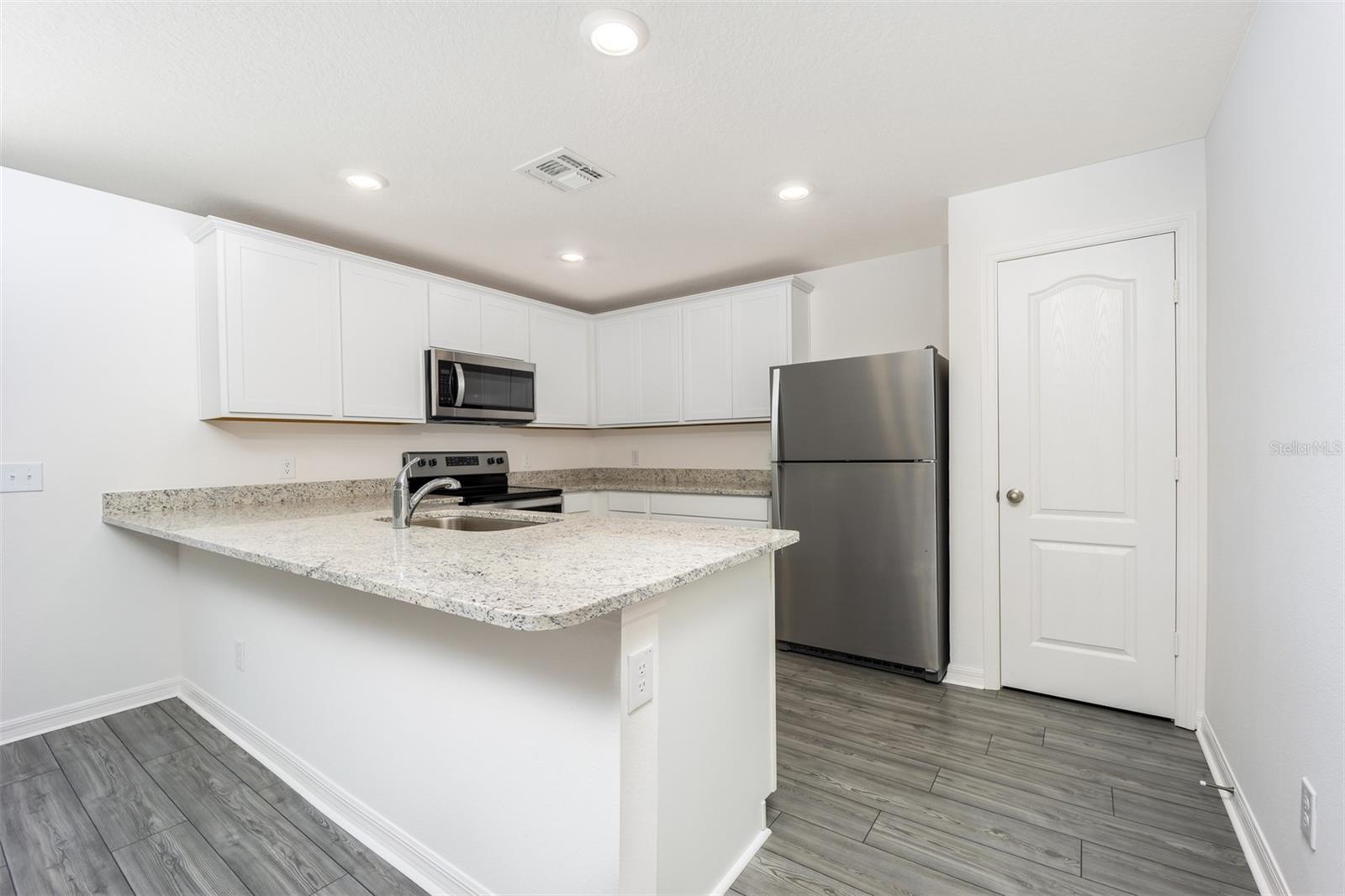 Image 3 of 13 For 3228 Seville Street