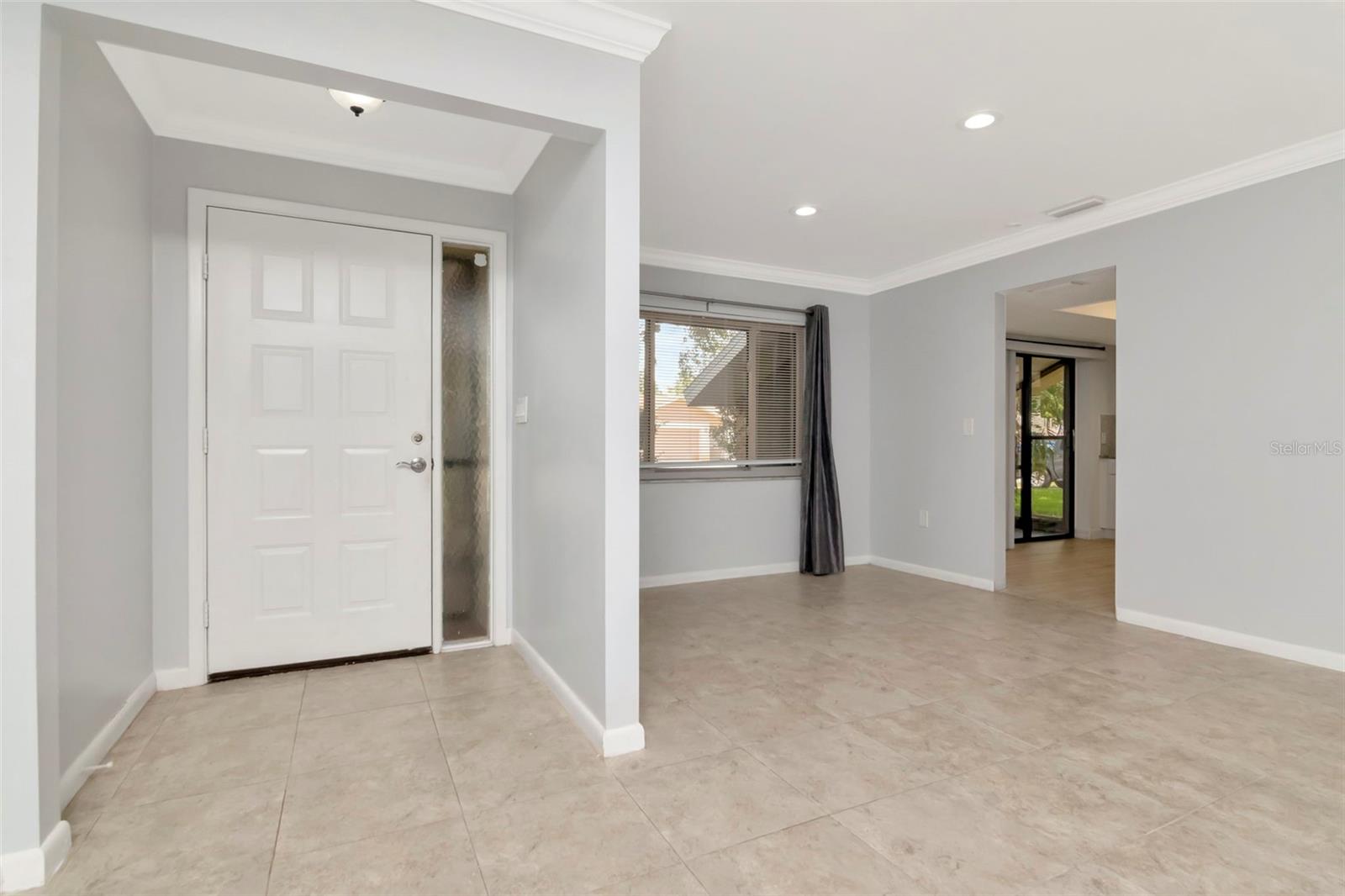 Listing photo id 26 for 8626 Woodbridge Drive